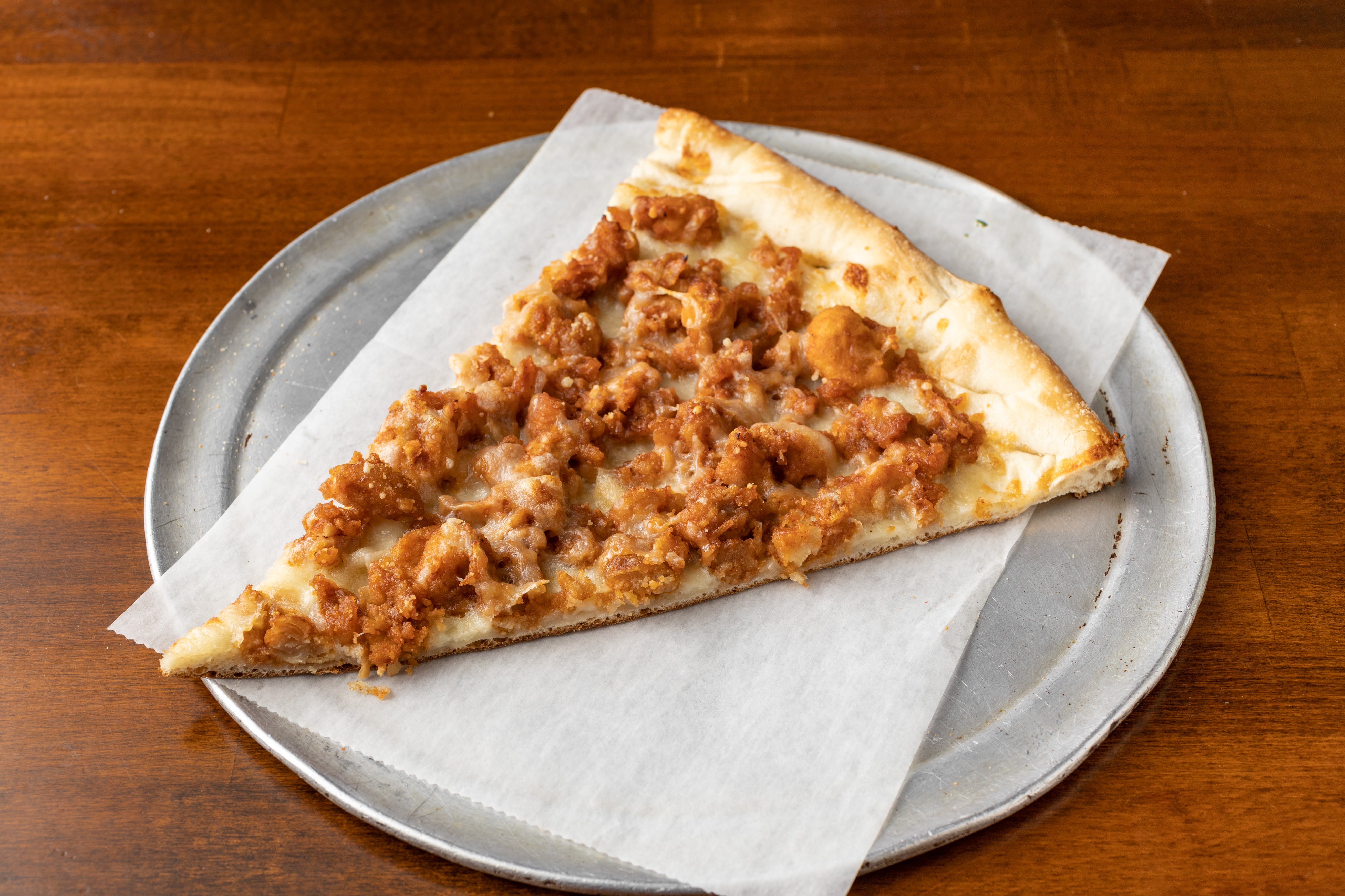 Order BBQ Pizza Slice - BBQ Pizza Slice food online from Due Fratelli Pizza store, Jackson Heights on bringmethat.com
