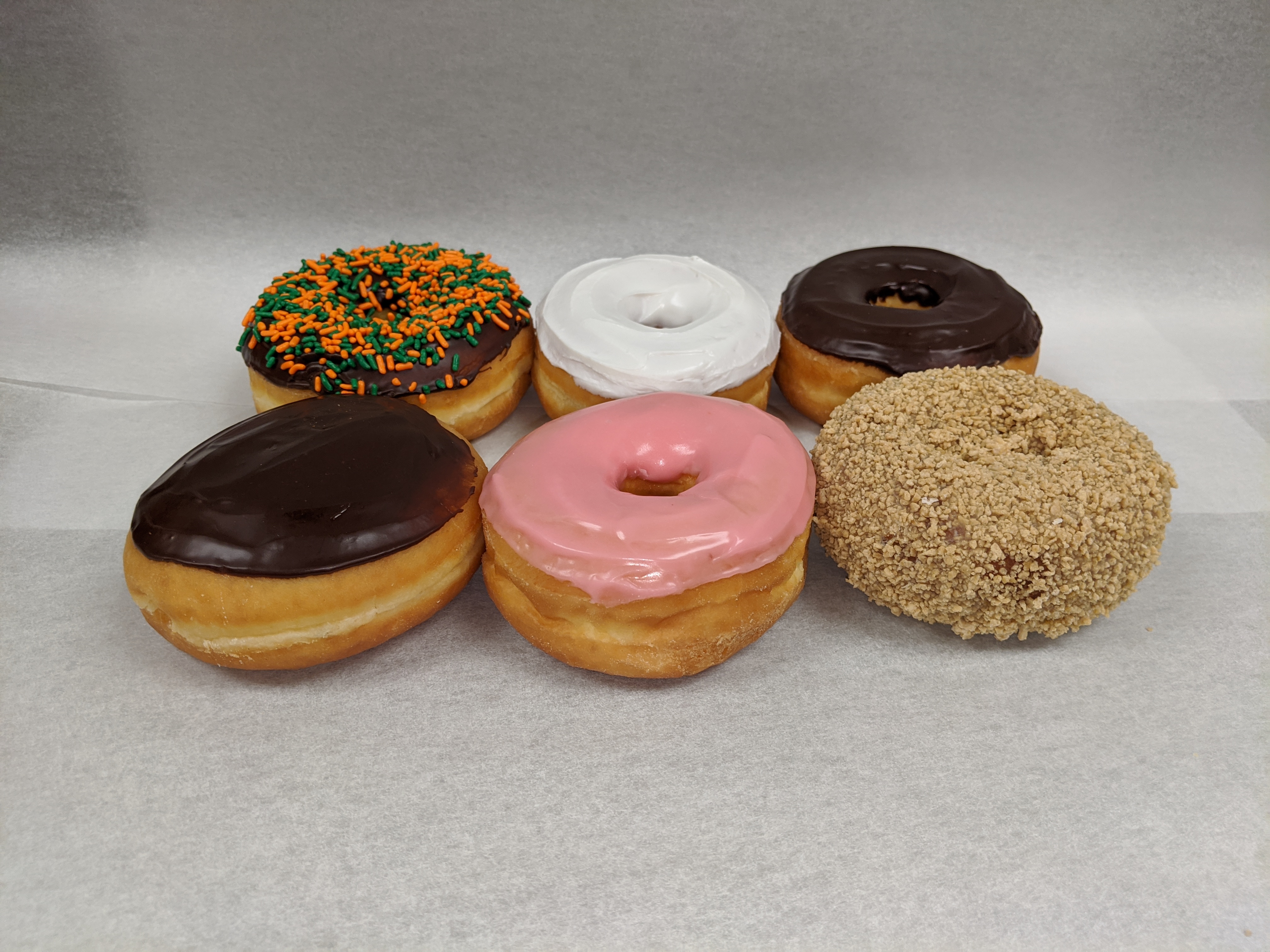 Order Half Dozen Donuts food online from Honey Dew Donuts store, Beverly on bringmethat.com