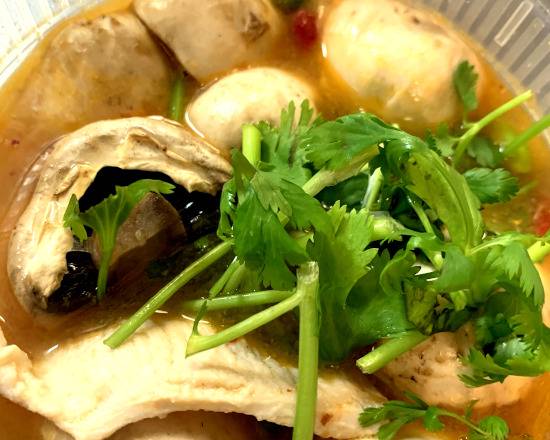 Order Tom Yum Chicken food online from Thai Towne Eatery store, Orange on bringmethat.com