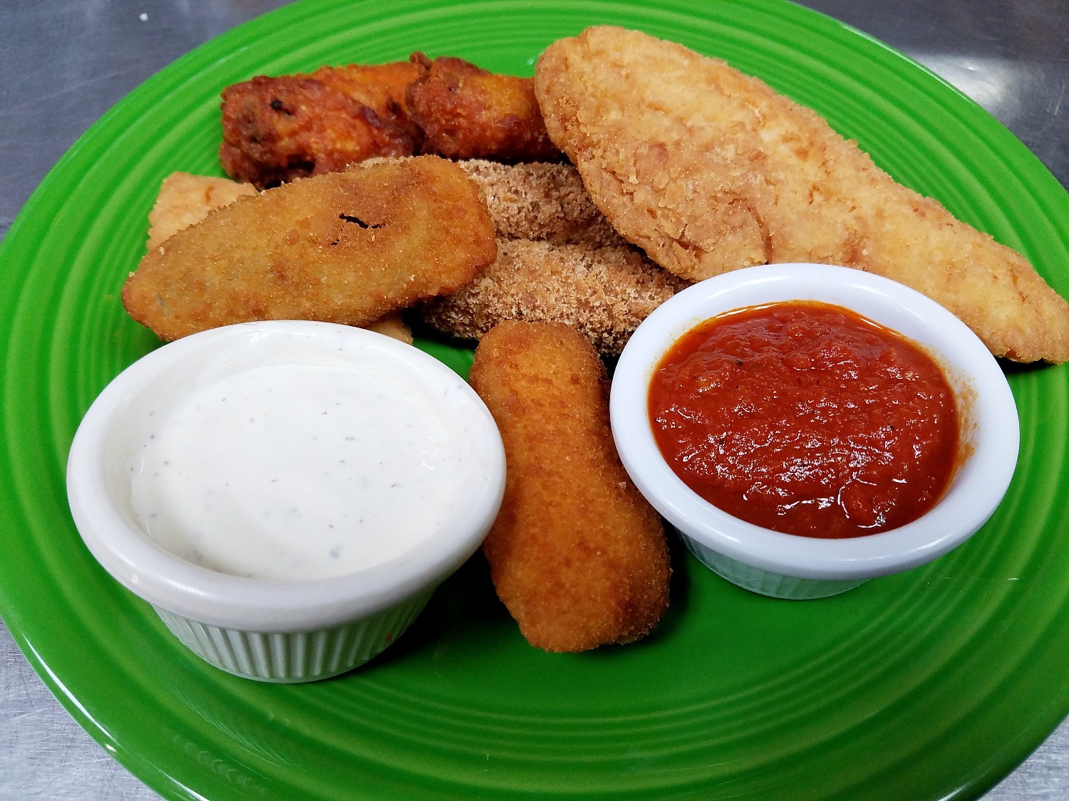 Order Appetizer Platter food online from Numero Uno Pizza store, Lawndale on bringmethat.com