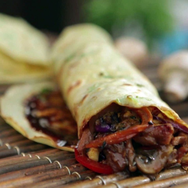 Order 95. Moo Shu Beef food online from China Gourmet store, Palmetto Bay on bringmethat.com