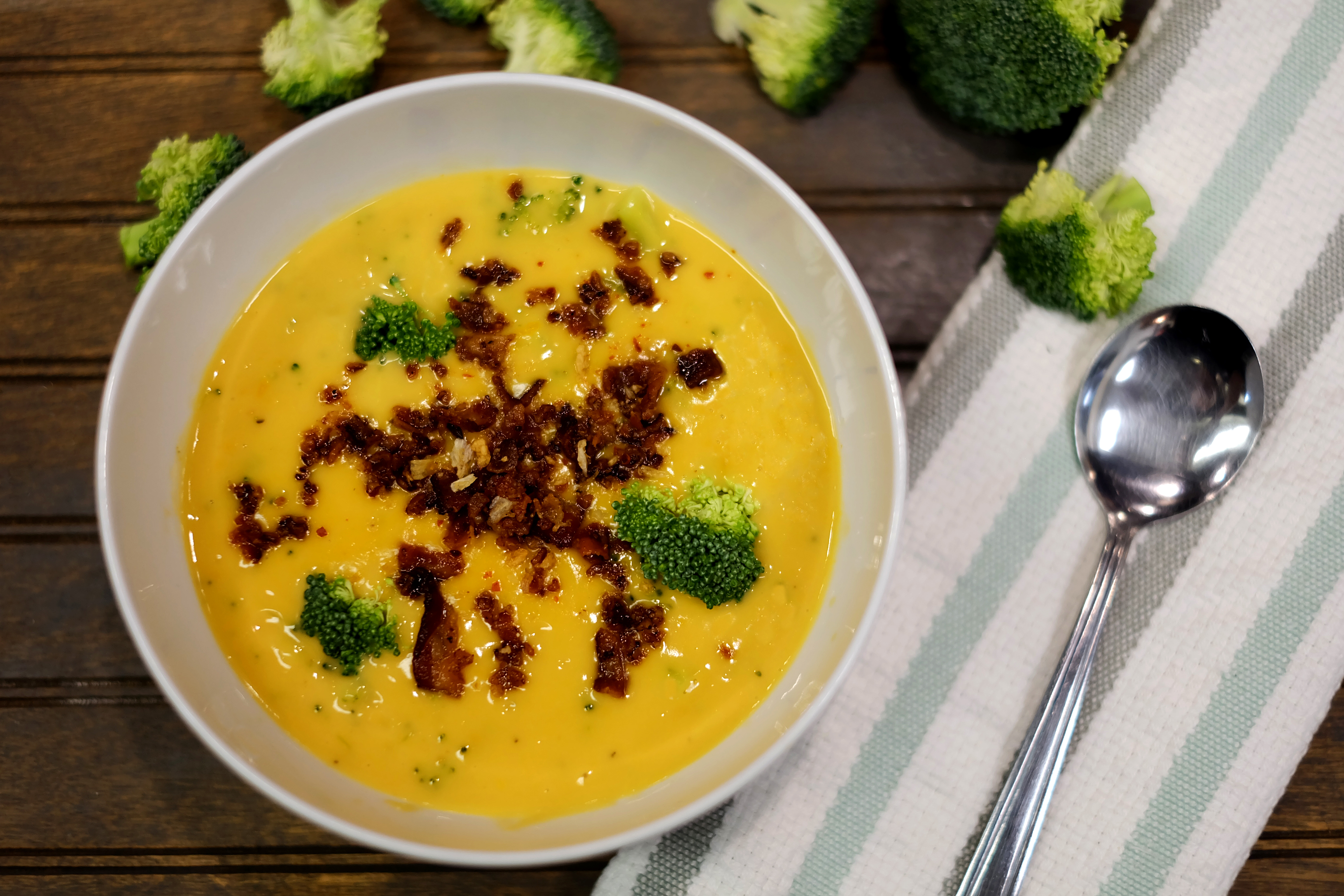 Order Smoky Cheddar Broccoli Soup food online from Brothbeast store, Glenview on bringmethat.com