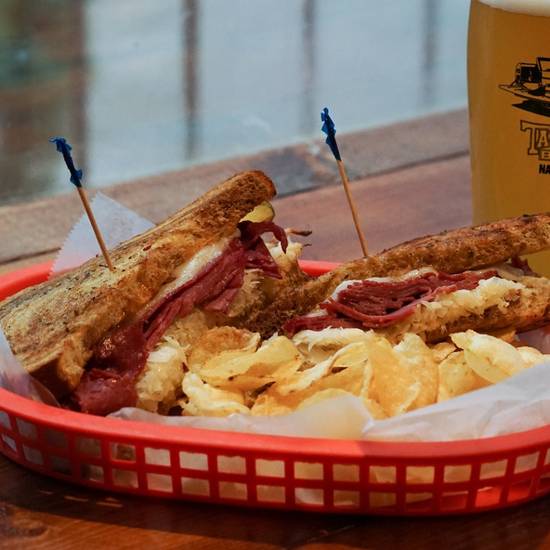 Order Reuben Sandwich food online from TailGate Brewery Chattanooga store, Chattanooga on bringmethat.com