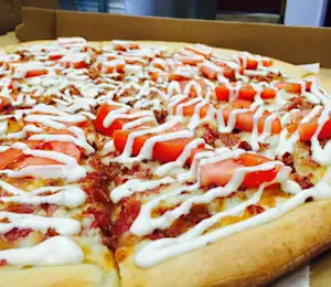 Order Bacon Ranch Tomato Pizza food online from Dino's store, Albany on bringmethat.com