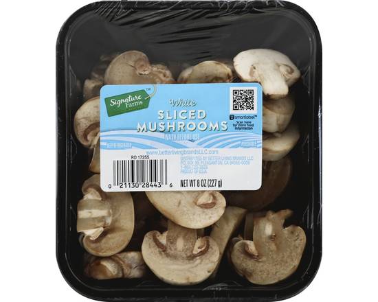 Order Signature Farms · White Sliced Mushrooms (8 oz) food online from Safeway store, Surprise on bringmethat.com
