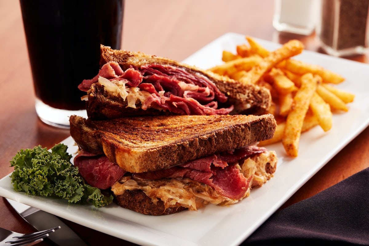 Order BW'S CLASSIC REUBEN food online from Big Whiskey's American Restaurant & Bar store, Springfield on bringmethat.com