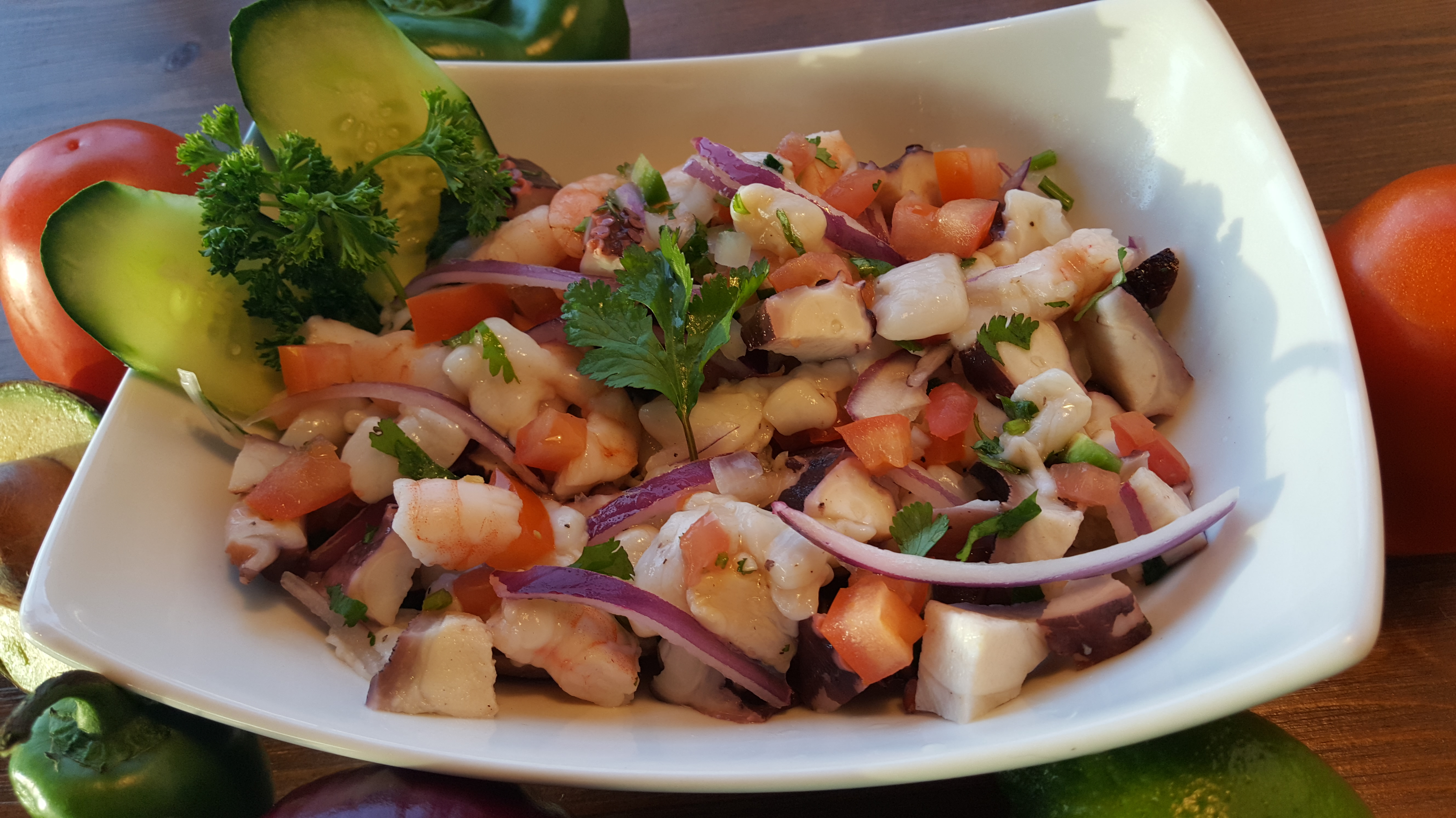 Order Ceviche a la Reyna food online from Ruben Mariscos & Mexican Grill store, Apple Valley on bringmethat.com