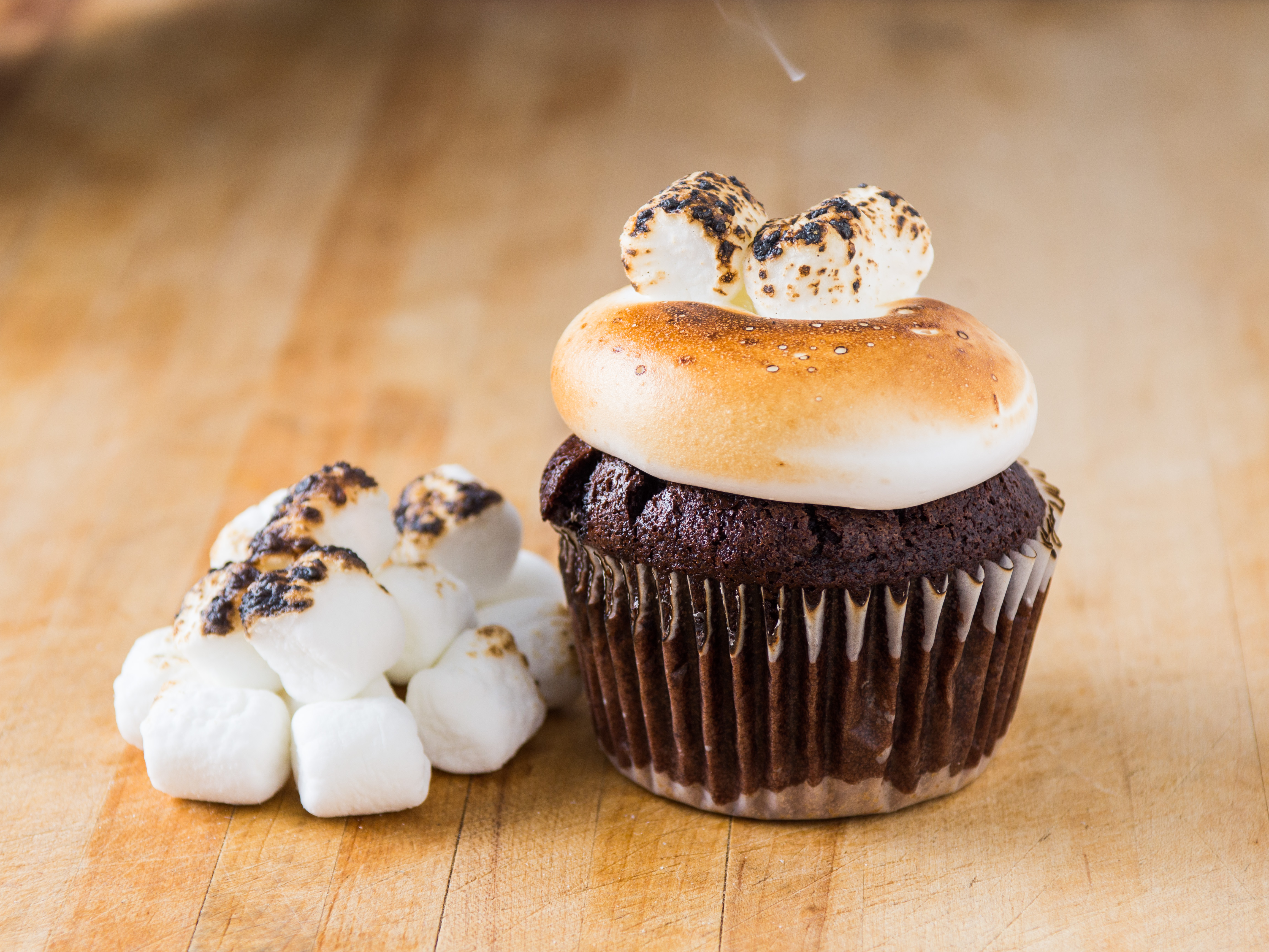 Order S'mores cupcake food online from Buttercup Bake Shop store, New York on bringmethat.com