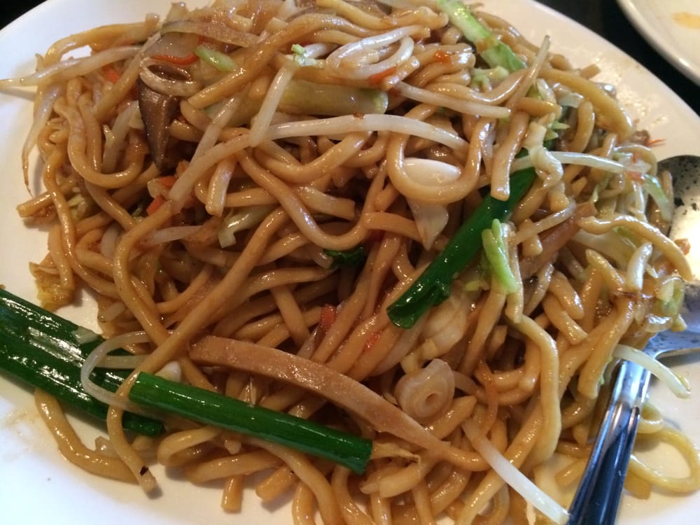 Order 17. Chow Mein Noodle food online from Indochine Vegan store, San Francisco on bringmethat.com