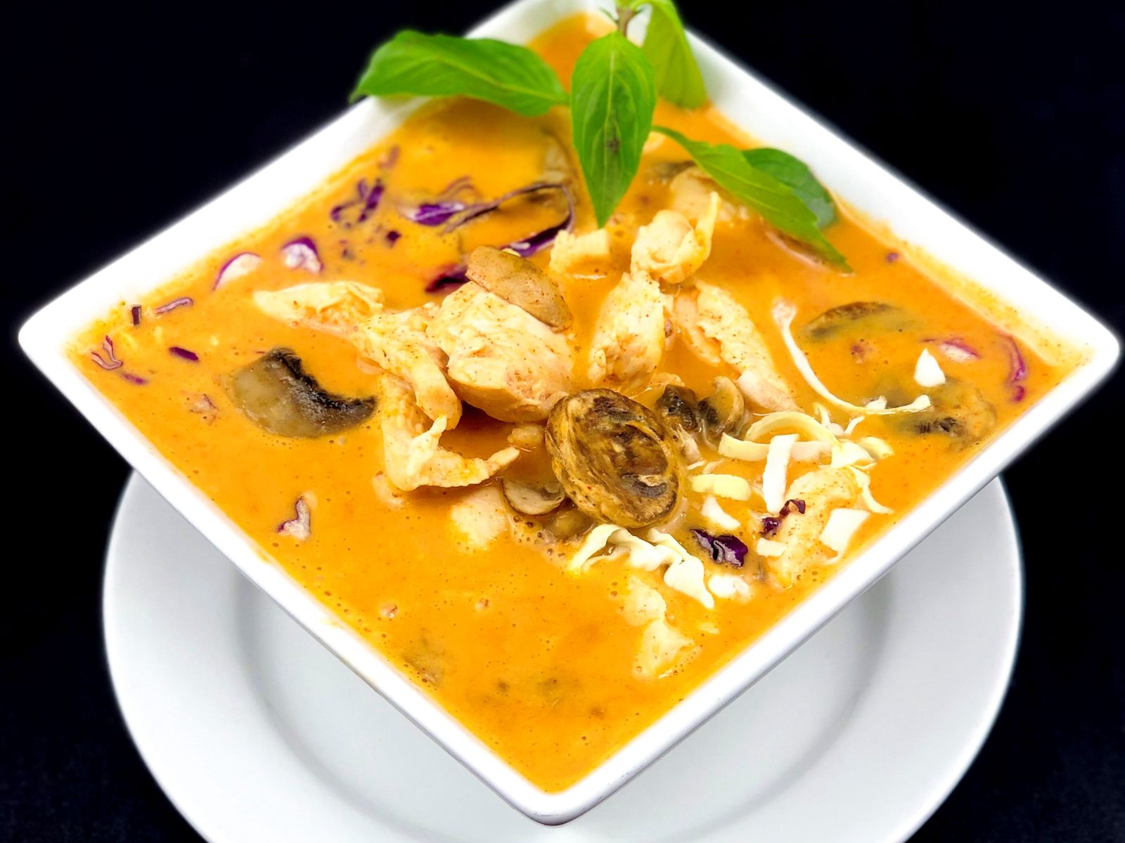 Order Evil Jungle Princess Large food online from Malee's Thai Bistro on Main store, Scottsdale on bringmethat.com