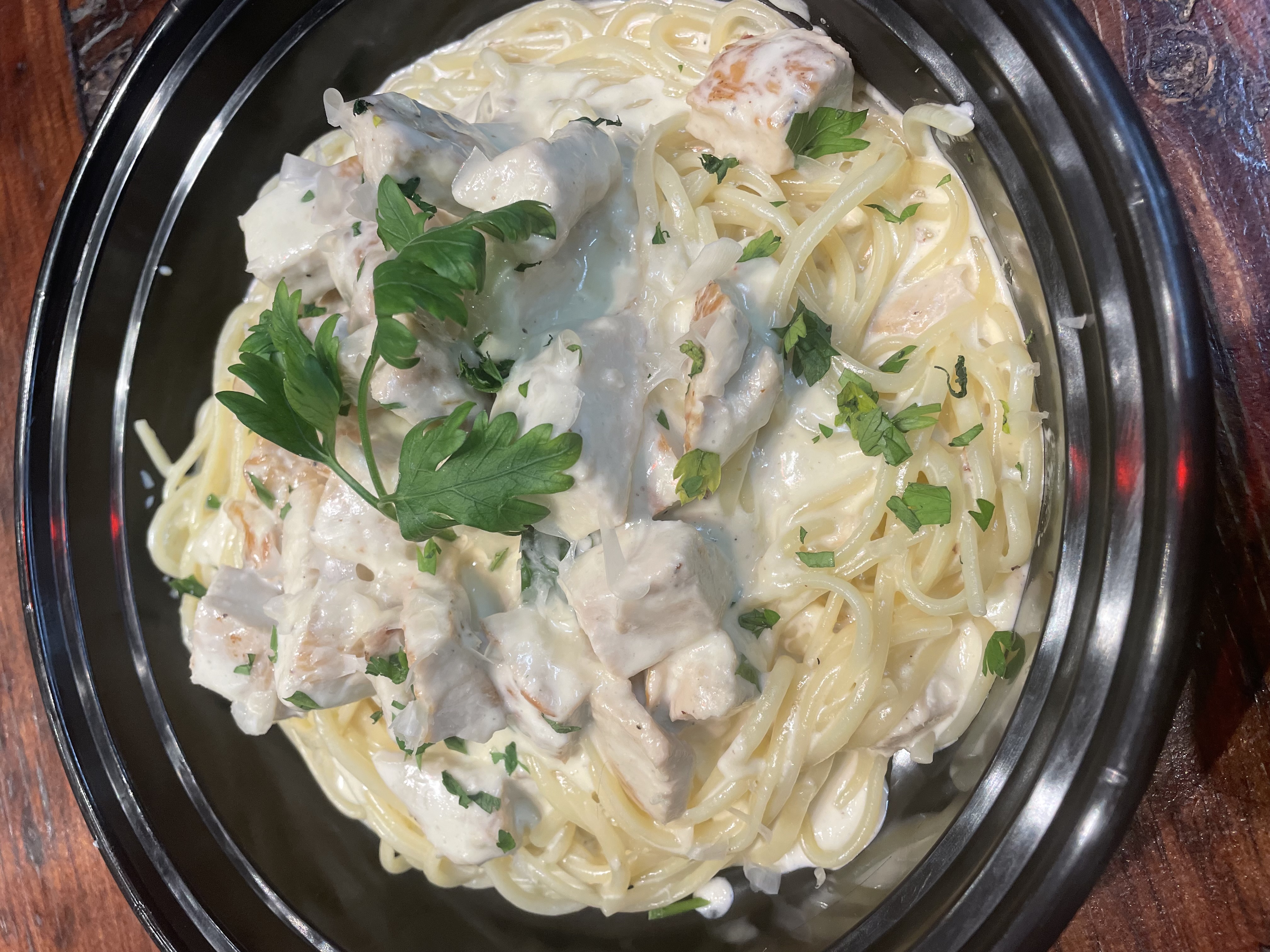 Order Fettuccine con Grill Chicken food online from Sal-Anthony's store, New York on bringmethat.com