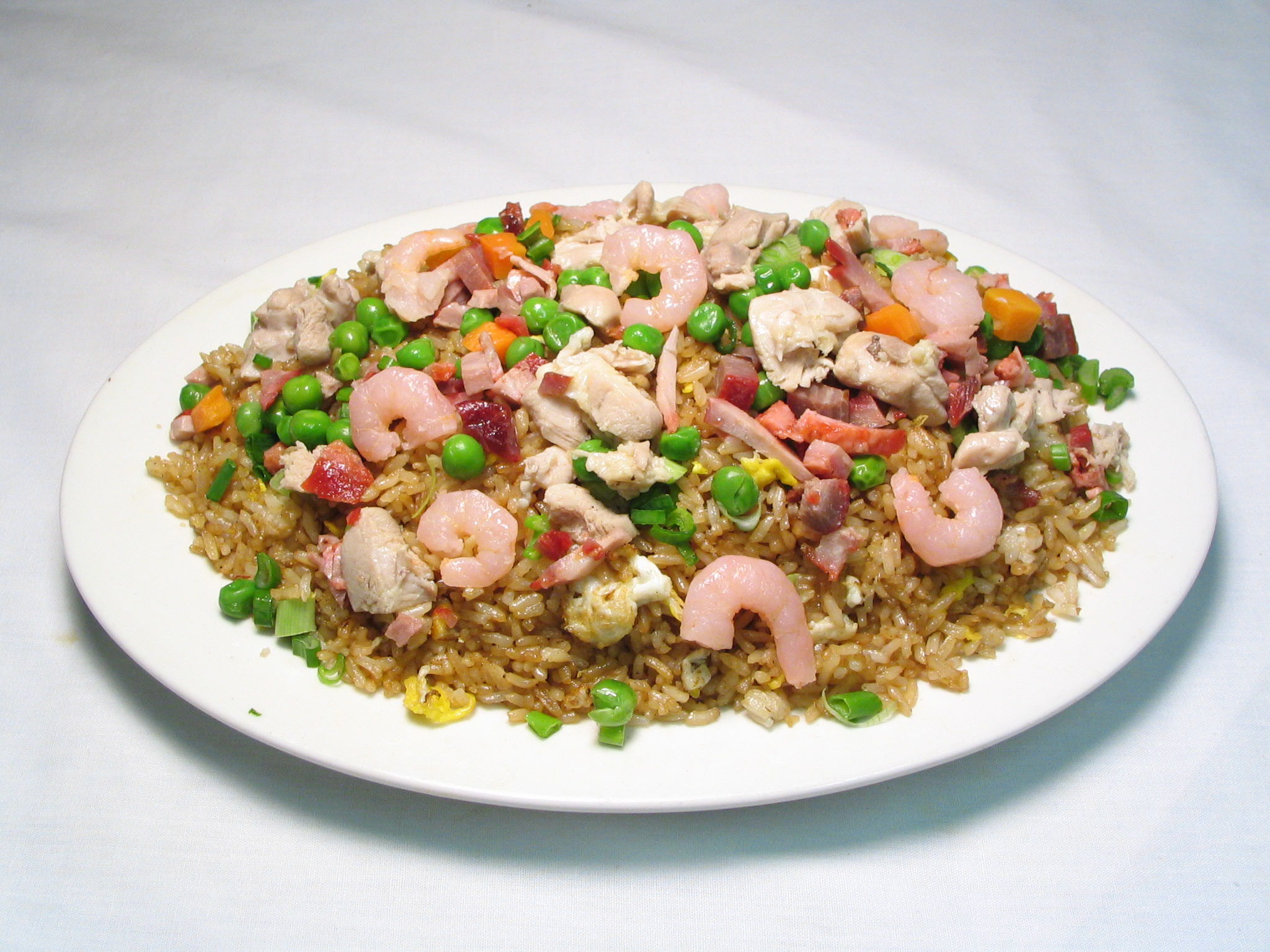 Order House Special Fried Rice food online from Kim's Restaurant store, Los Angeles on bringmethat.com