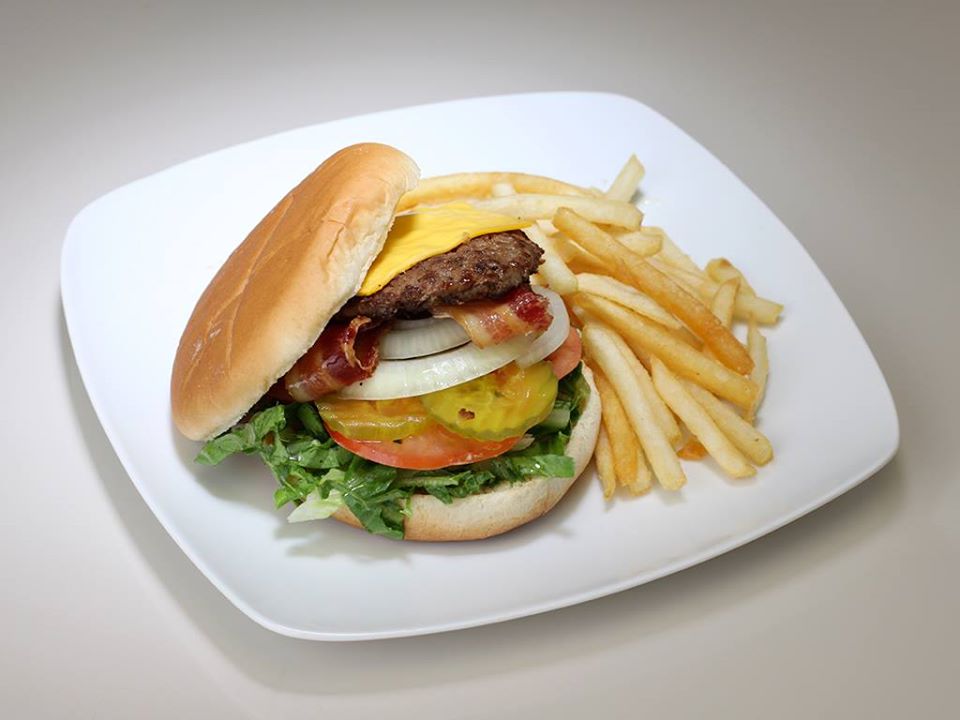 Order W2. Cheese Burger food online from Signature Deli store, Dallas on bringmethat.com
