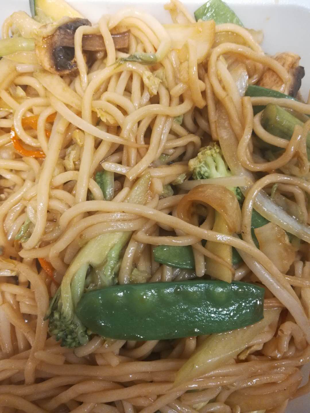 Order 1. Vegetable Lo Mein food online from Taste Of Asia store, Denver on bringmethat.com