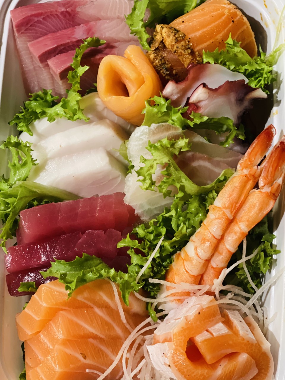Order Sashimi Platinum food online from Niu Japanese Fusion Lounge store, Chicago on bringmethat.com