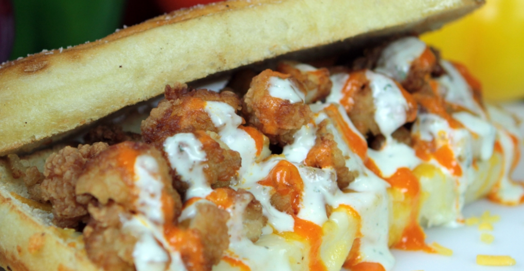 Order Buffalo Chicken Sub food online from Geno's Giant Slice store, Gilbert on bringmethat.com