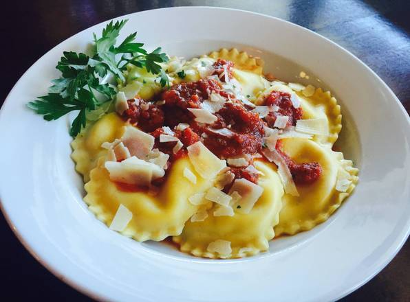 Order Cheese Ravioli food online from Streets Of New York -16841 E Shea Blvd store, FOUNTAIN HILLS on bringmethat.com