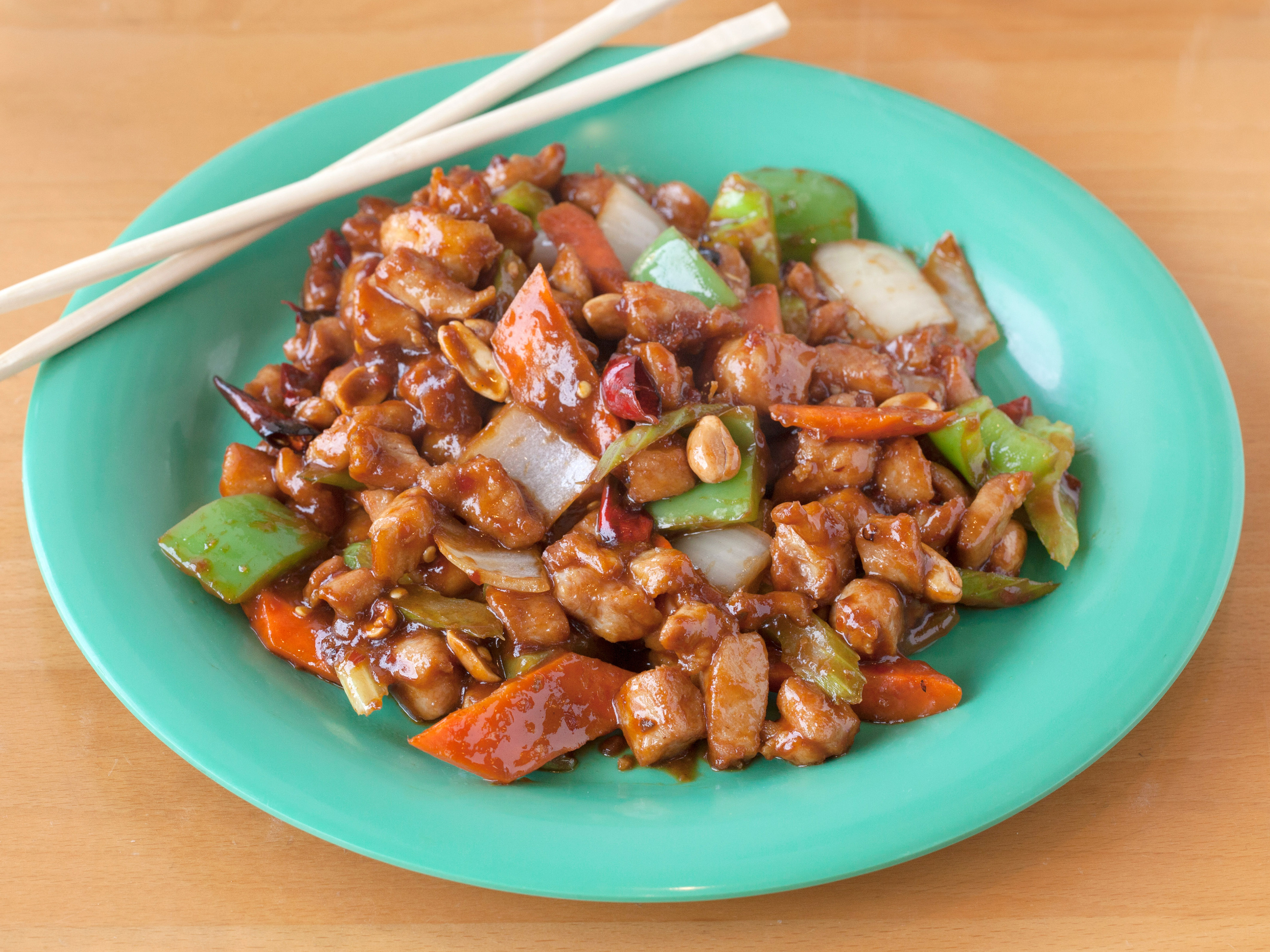 Order 37. Kung Pao Beef food online from Jin Chinese Kitchen store, Los Angeles on bringmethat.com
