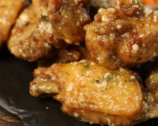 Order Garlic Parmesan food online from Wing Shack store, Middle Island on bringmethat.com