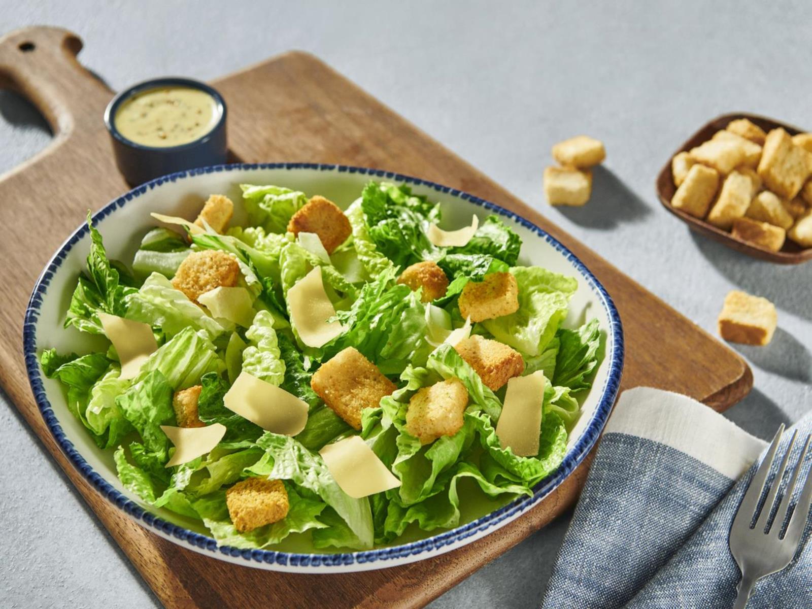 Order Classic Caesar Salad food online from Red Lobster store, Cuyahoga Falls on bringmethat.com