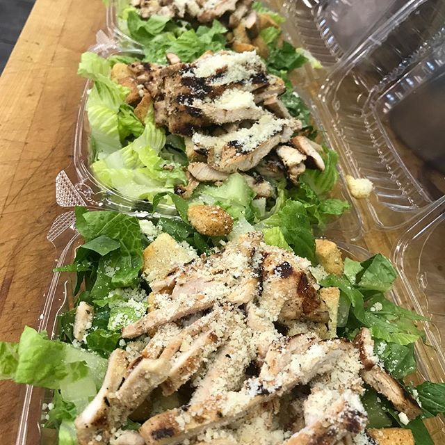 Order House Regular Salad food online from Pantano Kitchen store, Uniondale on bringmethat.com