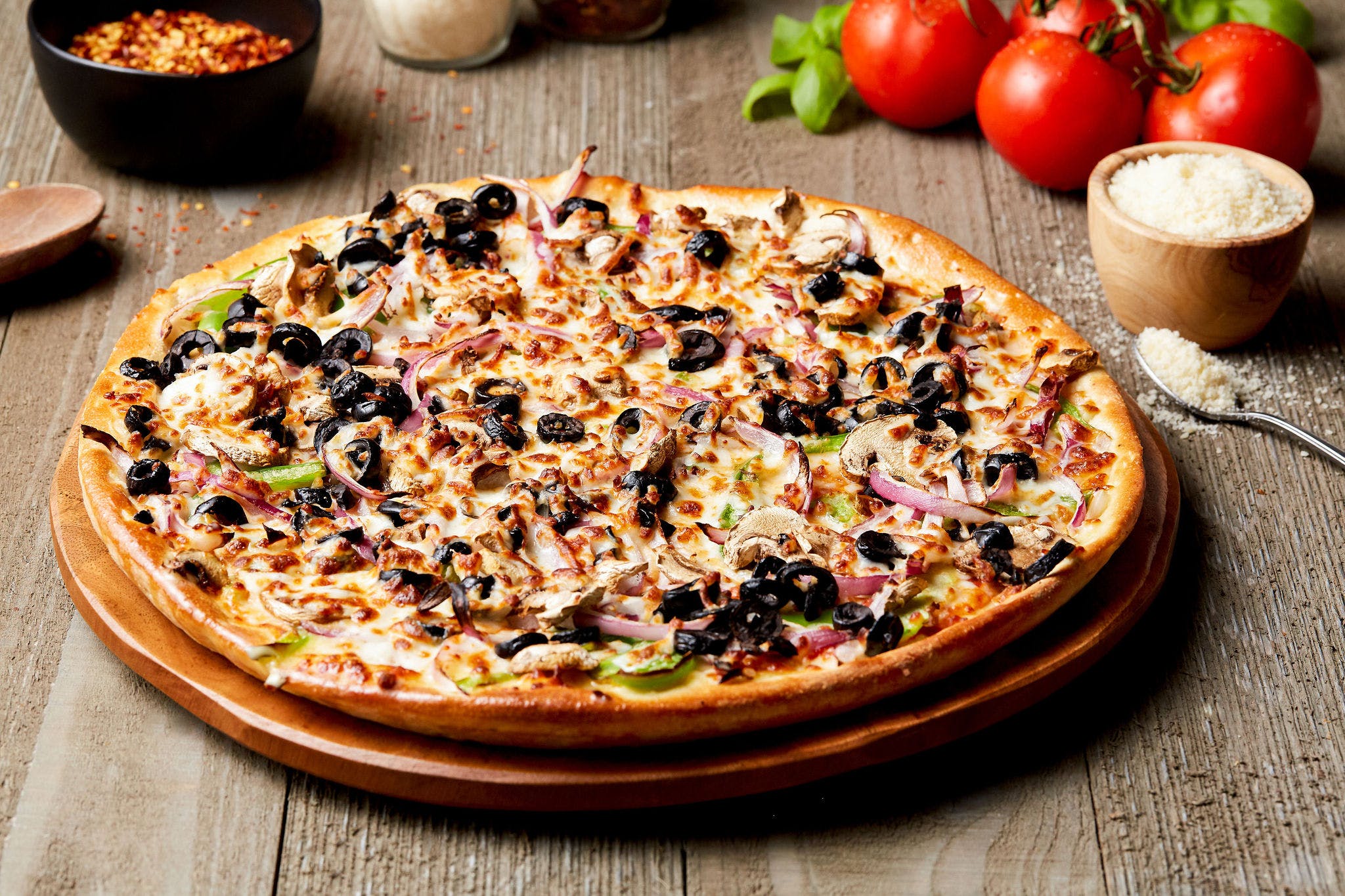 Order Veggie Pizza - Small 9'' food online from Simple Simon's Pizza store, East Bernard on bringmethat.com