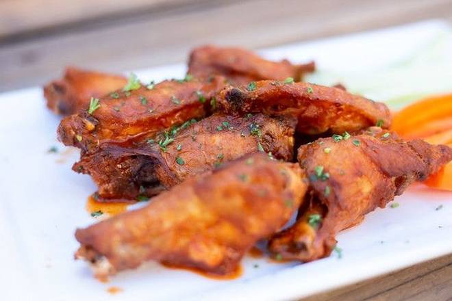 Order Smoked Chicken Wings food online from Varsity Tavern store, Tempe on bringmethat.com