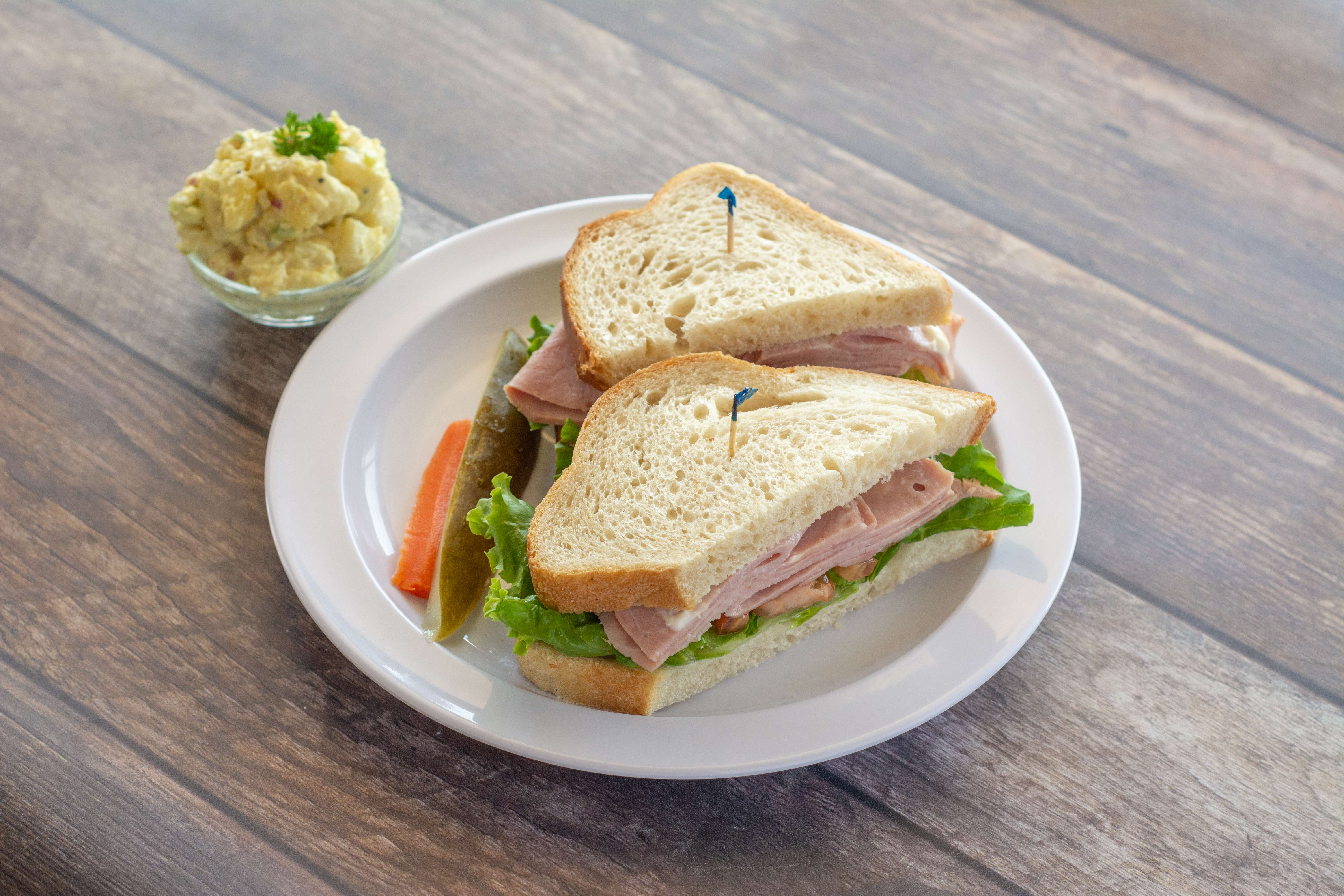Order Ham Sandwich food online from Omelette Inn Cafe store, Huntington Beach on bringmethat.com