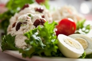 Order Granny Smith Chicken Salad Platter food online from Nudy Cafe store, Ardmore on bringmethat.com