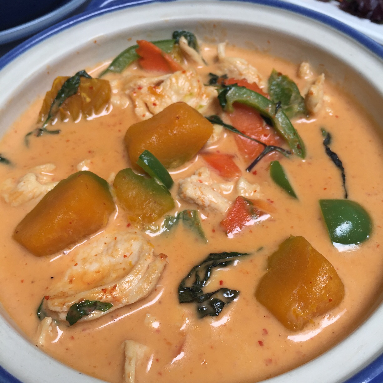 Order Pumpkin Red Curry food online from Rice Thai Cuisine store, Ventura on bringmethat.com