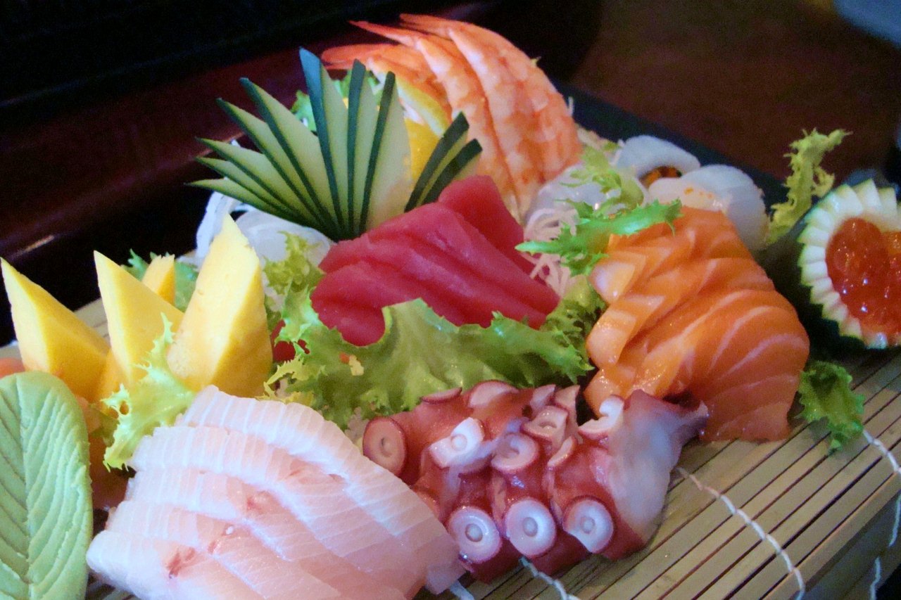 Order Sashimi Appetizer food online from Sushi Thai store, Libertyville on bringmethat.com