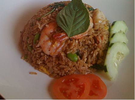 Order Basil Fried Rice food online from Thaiwat Restaurant store, Reading on bringmethat.com