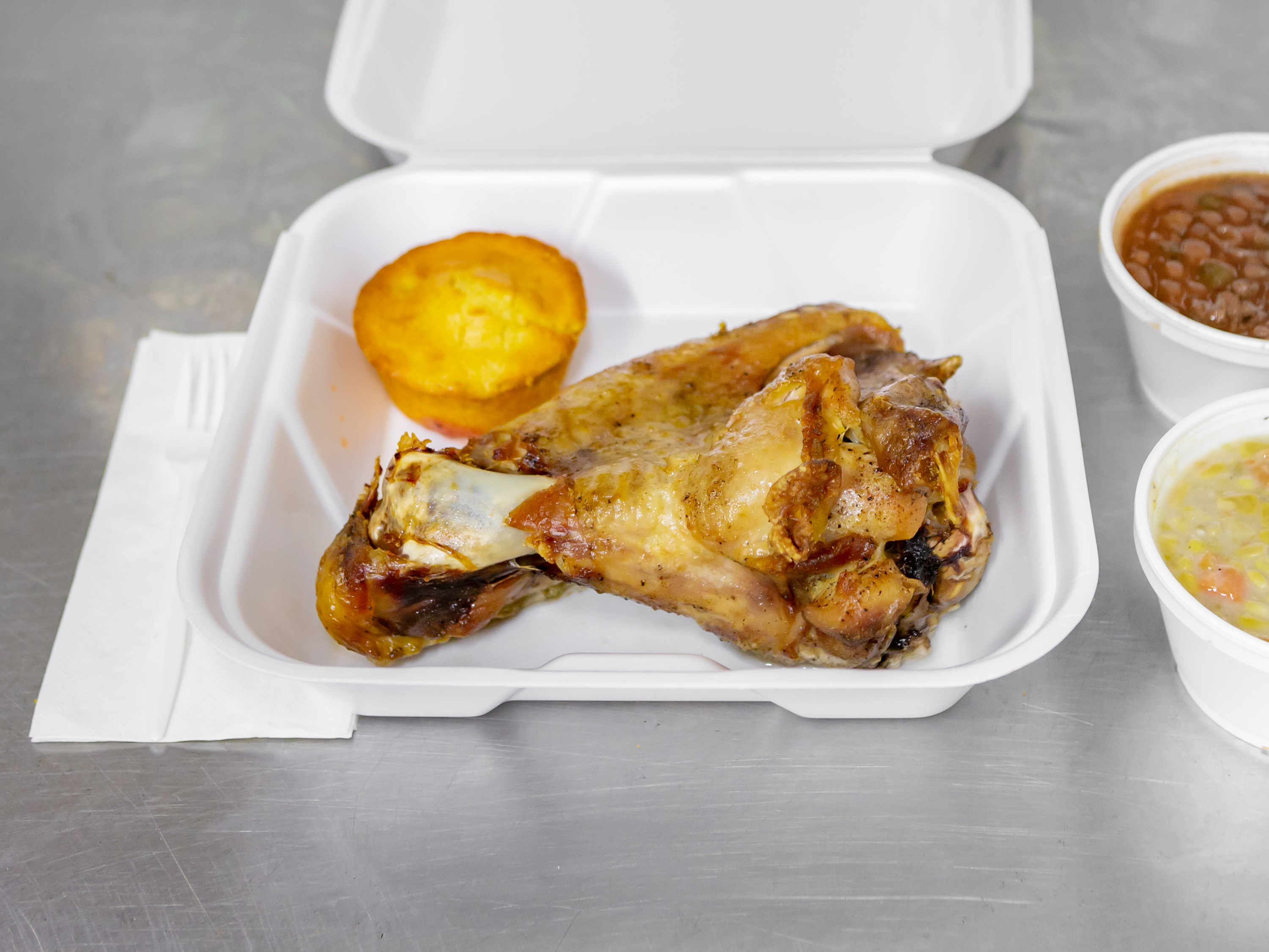 Order Fried Turkey Wing food online from Uptown BBQ & Soulfood store, Detroit on bringmethat.com