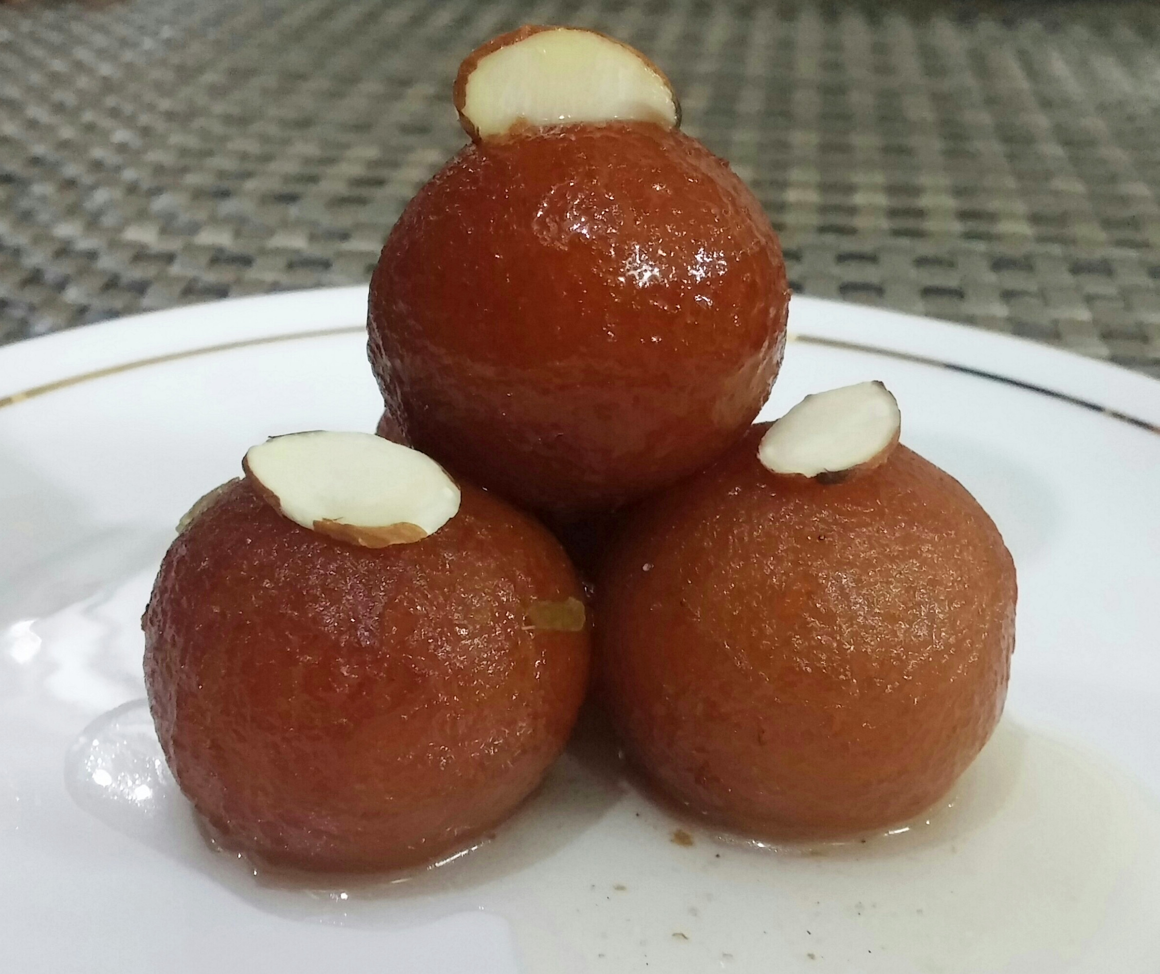 Order Gulab Jamun  food online from Spice Junction store, San Diego on bringmethat.com
