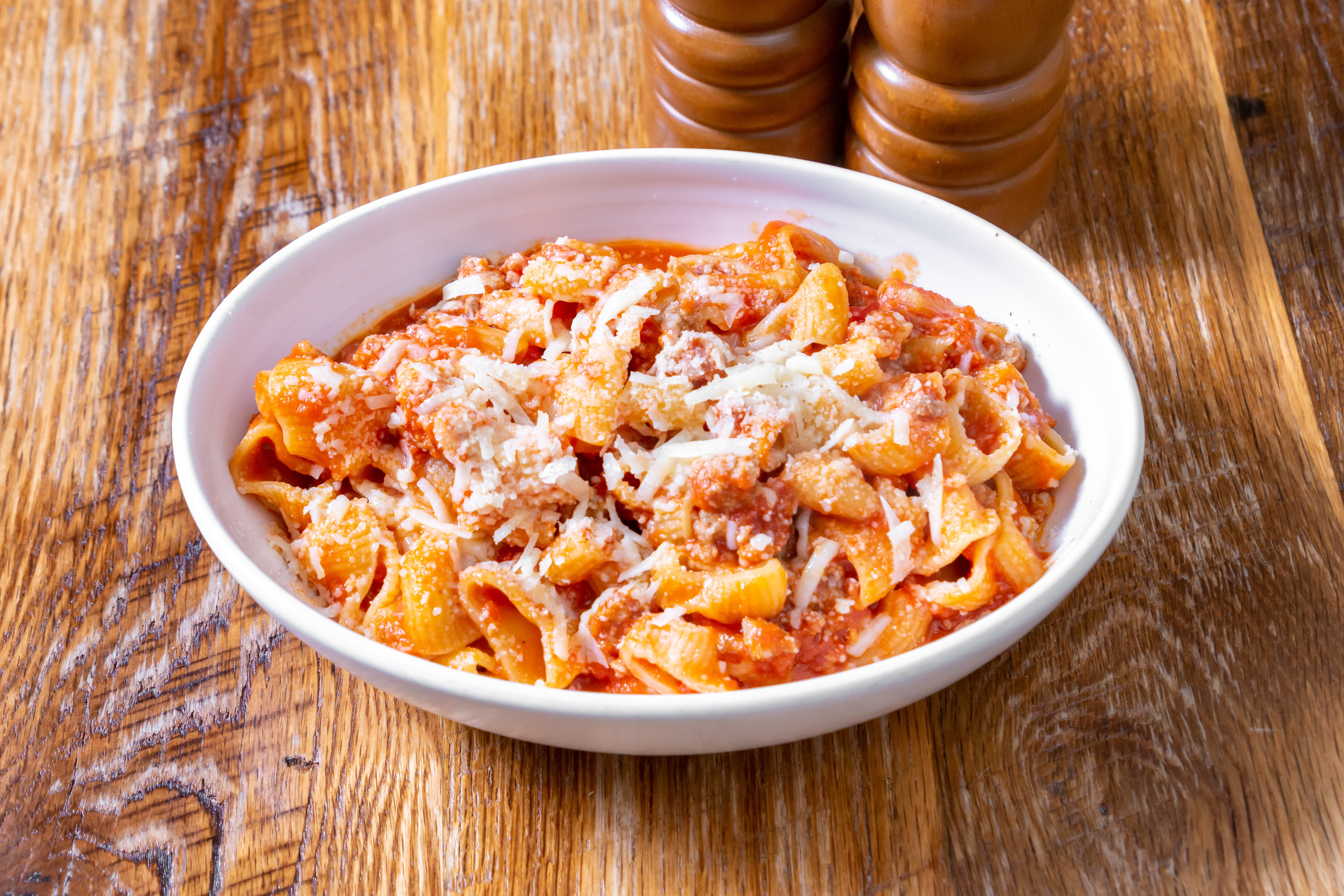 Order Bolognese Pasta - Pasta food online from Enza Pizzeria store, Wyndmoor on bringmethat.com