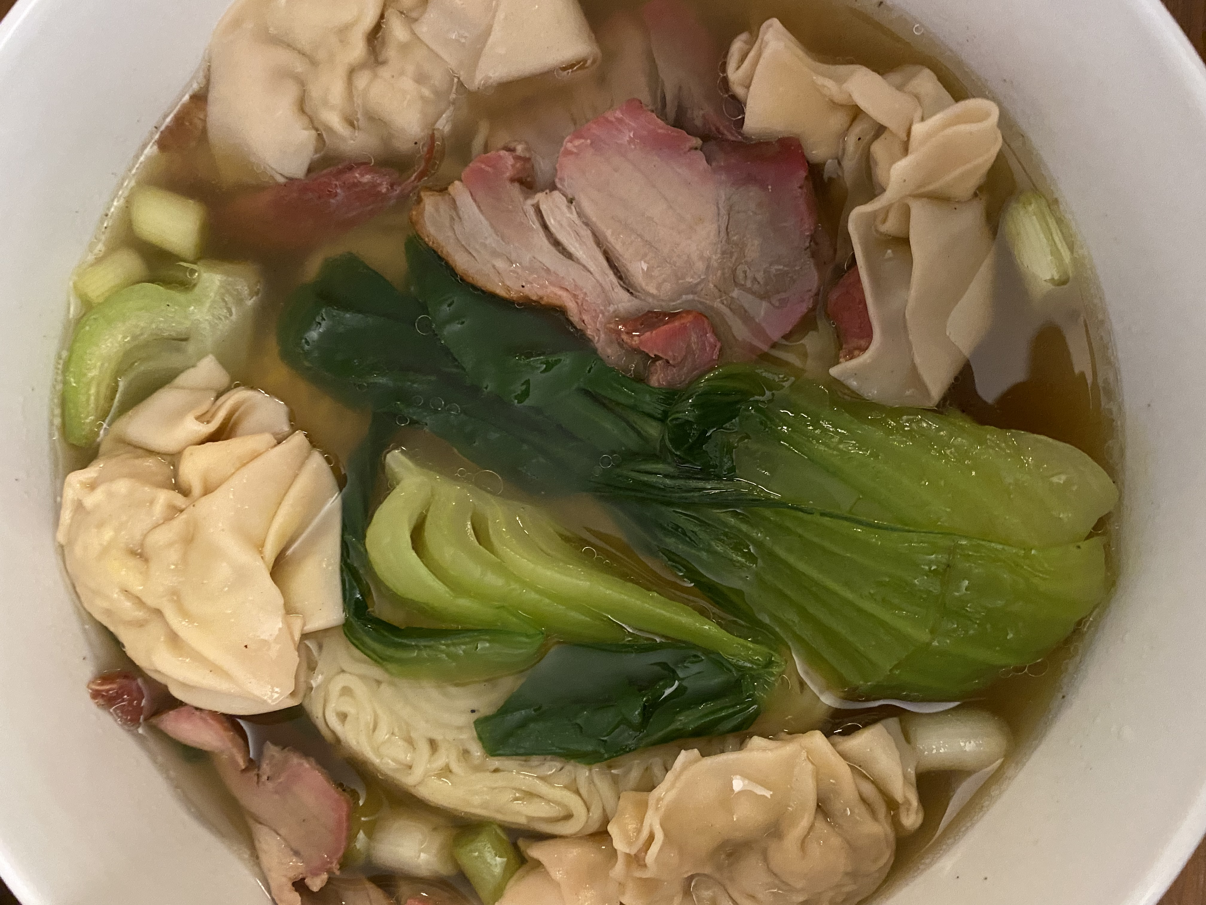 Order Wonton Soup  food online from Lucky Deli store, Los Angeles on bringmethat.com