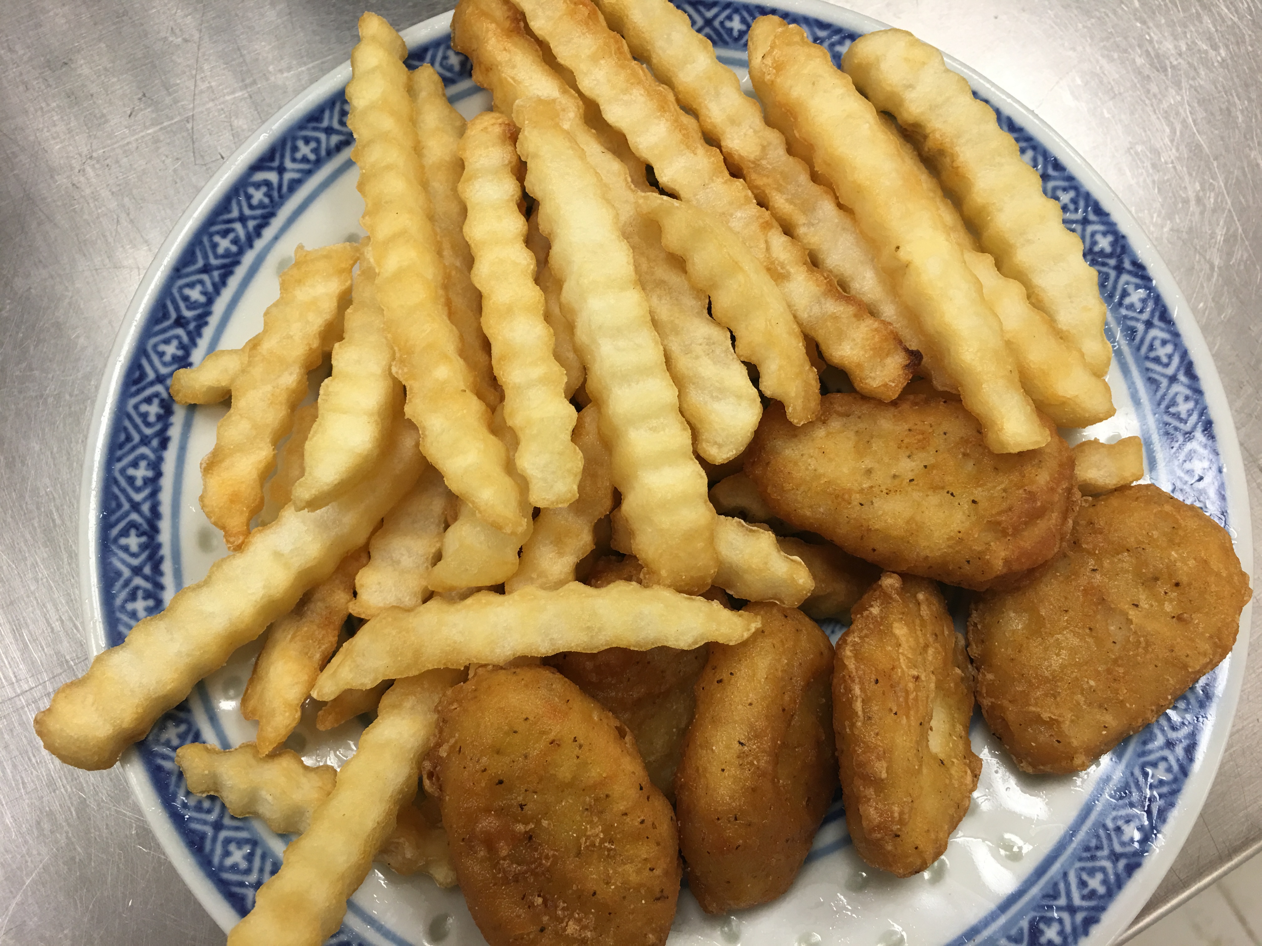 Order 811. Kids Chicken Nugget and French Fries food online from China China store, Joliet on bringmethat.com