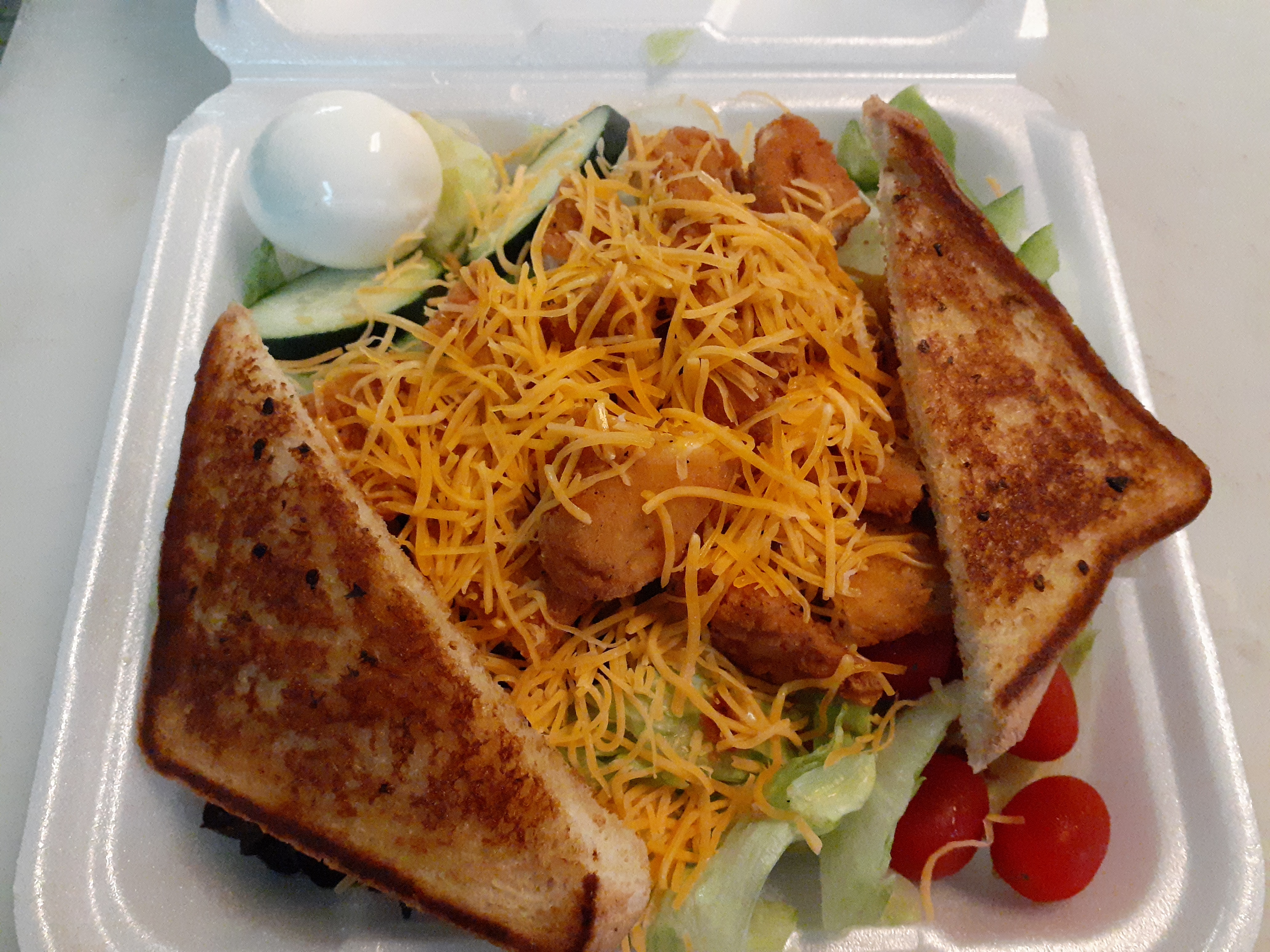 Order Fried Chicken Salad food online from Patriot Eatery & Pizzeria store, Dayton on bringmethat.com