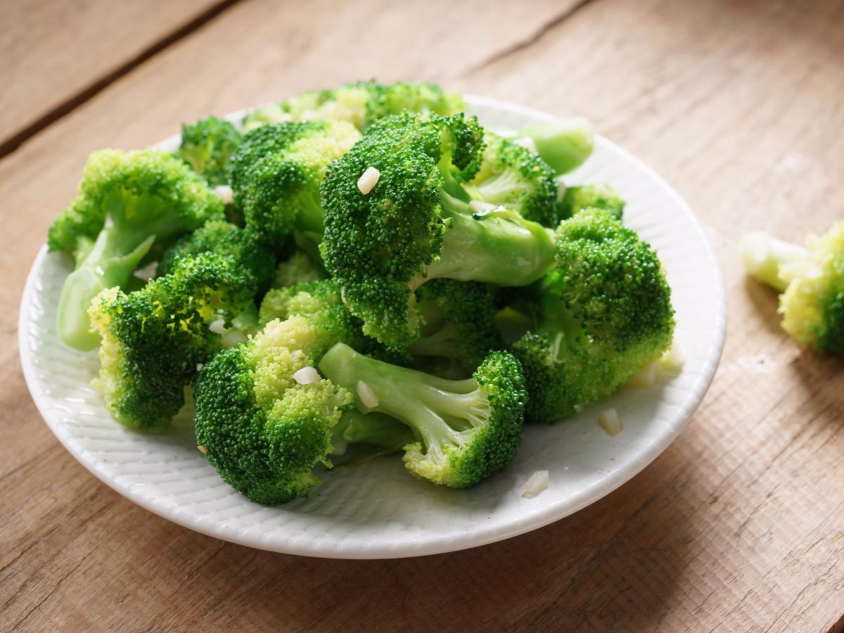 Order Steamed Broccoli food online from China Joy Restaurant store, Jacksonville on bringmethat.com