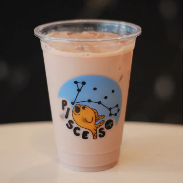 Order Iced Chai Latte food online from Pisces Cafe Boba & Tea store, Lisle on bringmethat.com