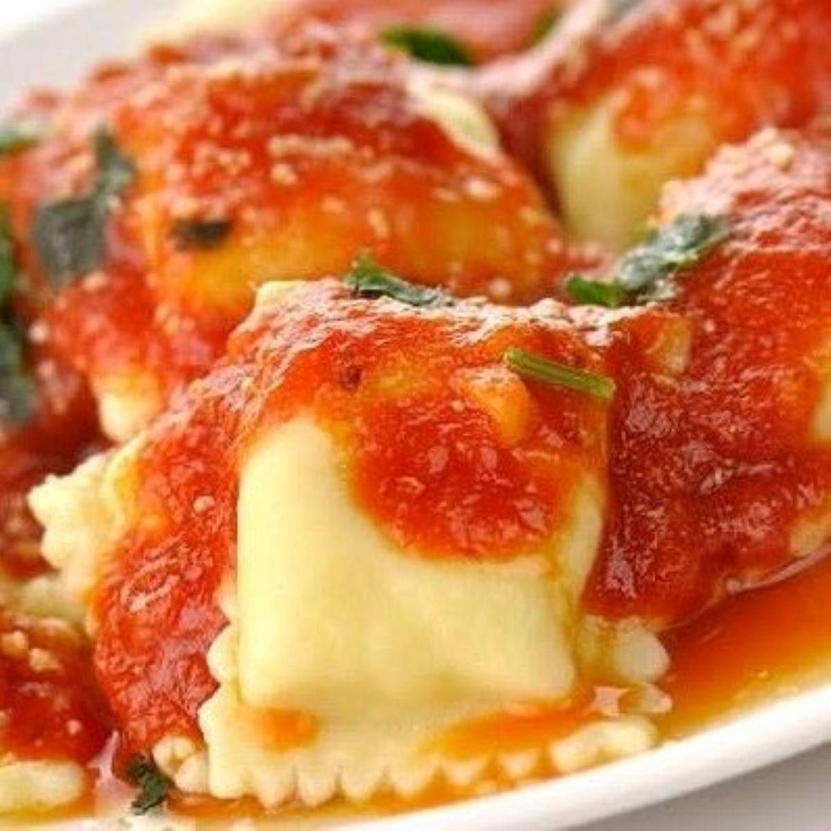 Order Kid's Ravioli and Tomato Sauce food online from Streets Of New York store, Glendale on bringmethat.com