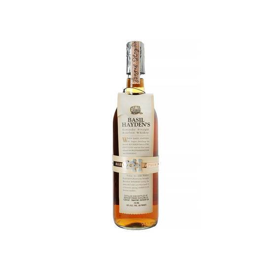 Order Basil Hayden's Kentucky Straight Bourbon Whiskey 750ml | 40% abv food online from Pink Dot store, Chino Hills on bringmethat.com