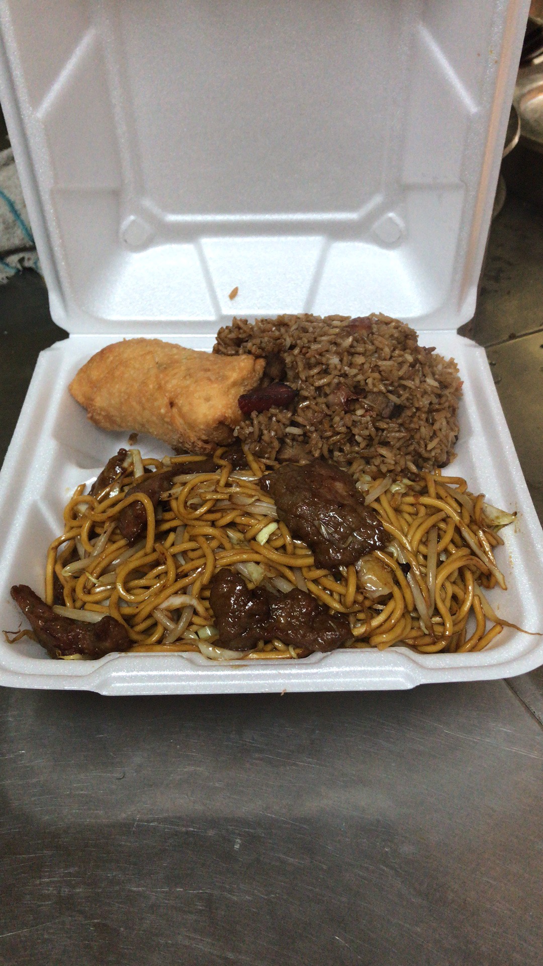 Order #Beef lo mein food online from Wai Wai House store, Providence on bringmethat.com
