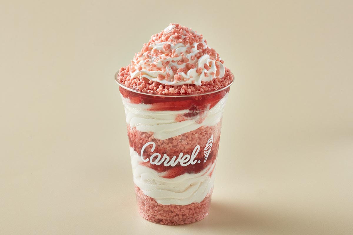 Order Strawberry Crunchies Sundae Dasher® food online from Carvel Ice Cream store, Woodland Park on bringmethat.com