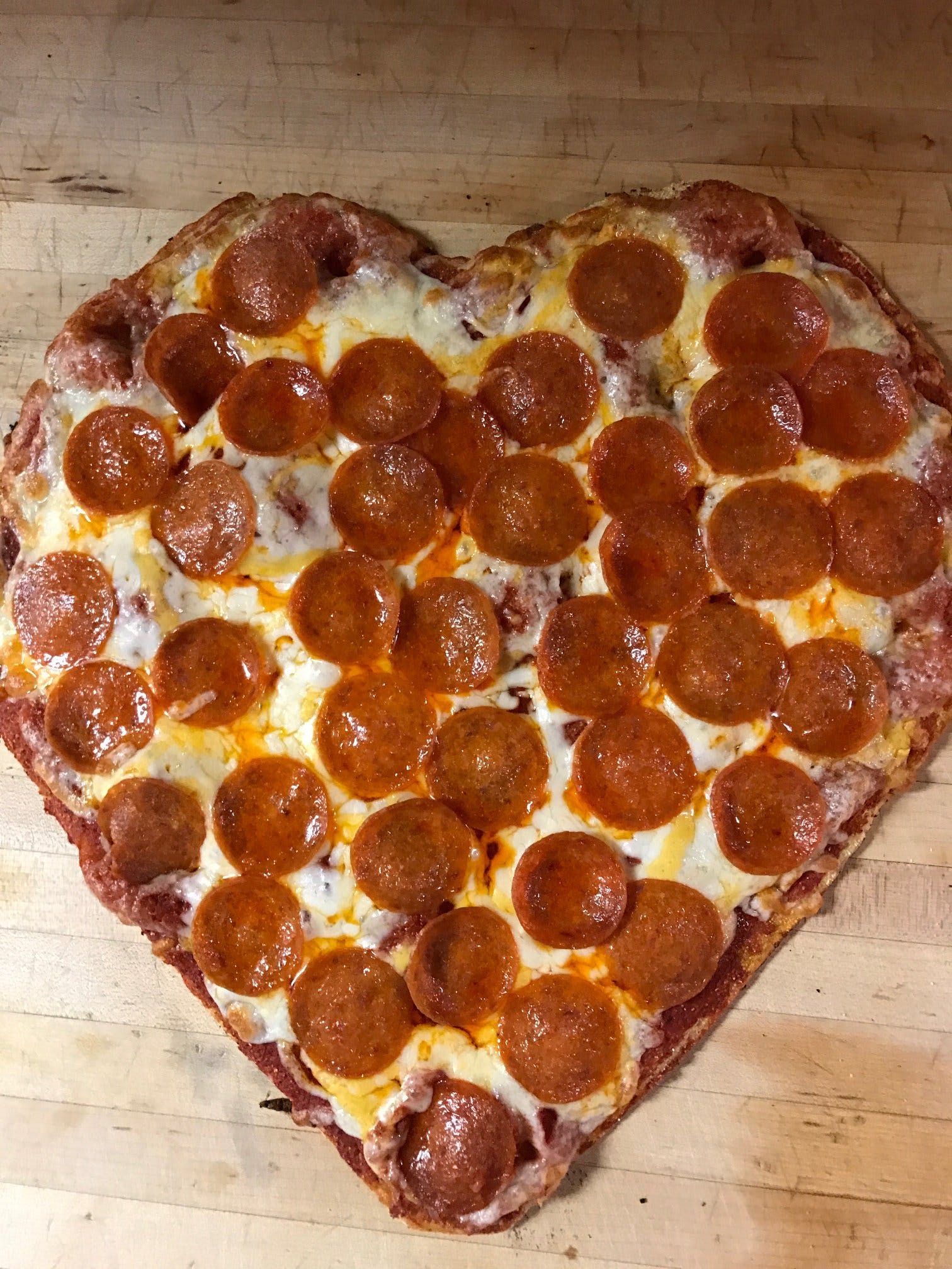 Order Pepperoni Pizza - Small food online from Fultano's Pizza store, Cannon Beach on bringmethat.com