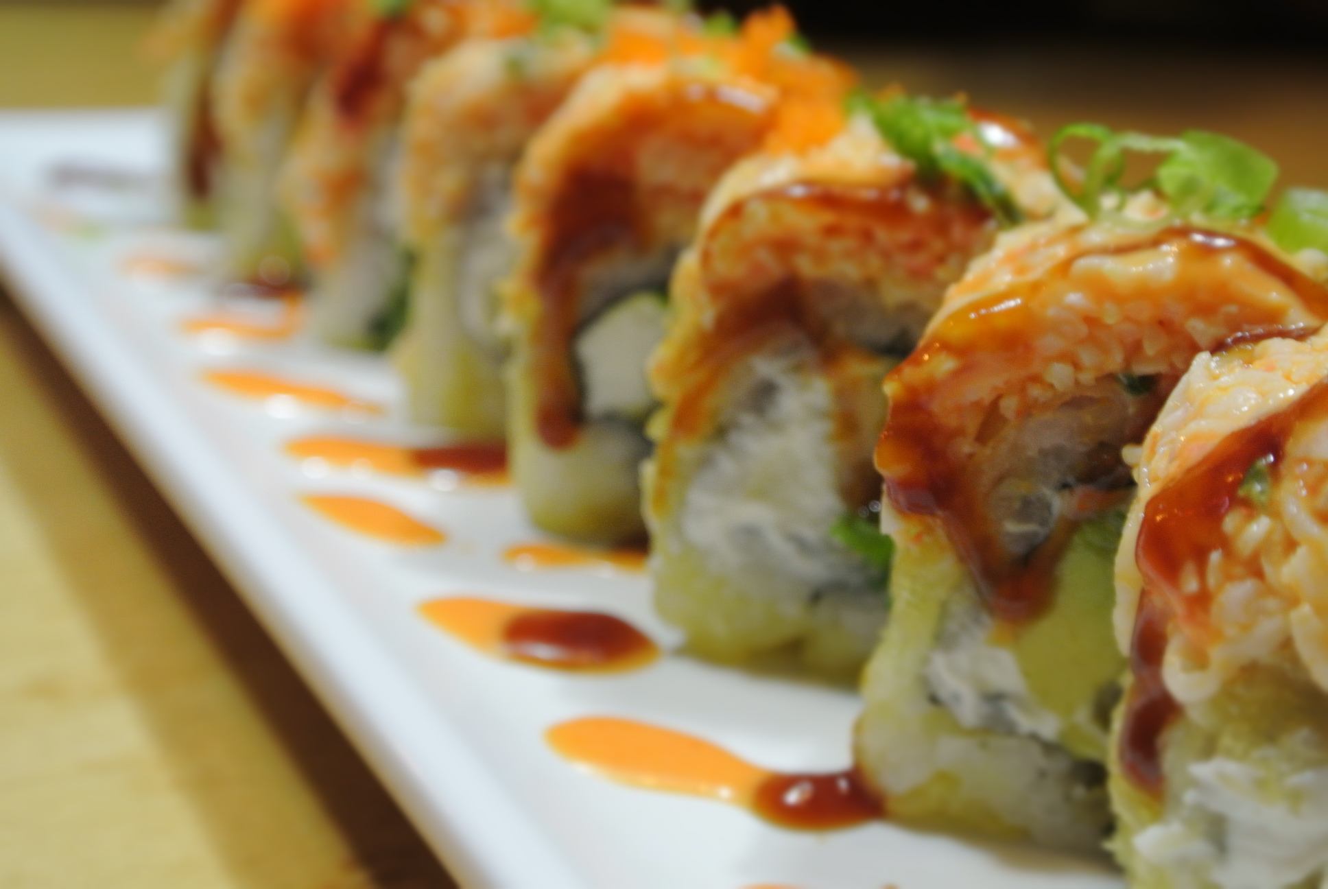 Order Golden Tiger Roll food online from Tokyo Roll And Noodle store, Chino Hills on bringmethat.com