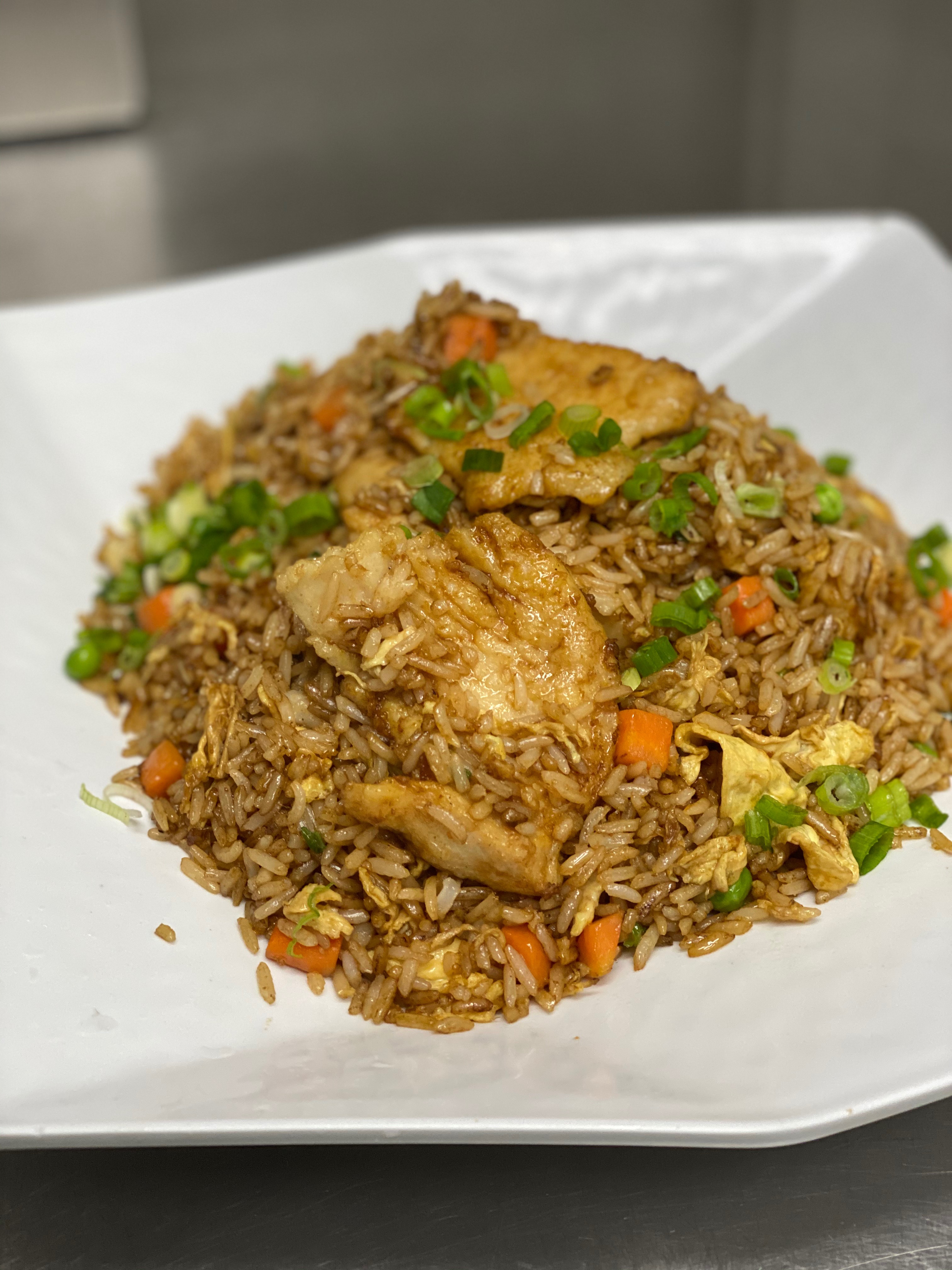Order Chicken Fried Rice food online from Thousand Wok Asian Bistro store, Thousand Oaks on bringmethat.com