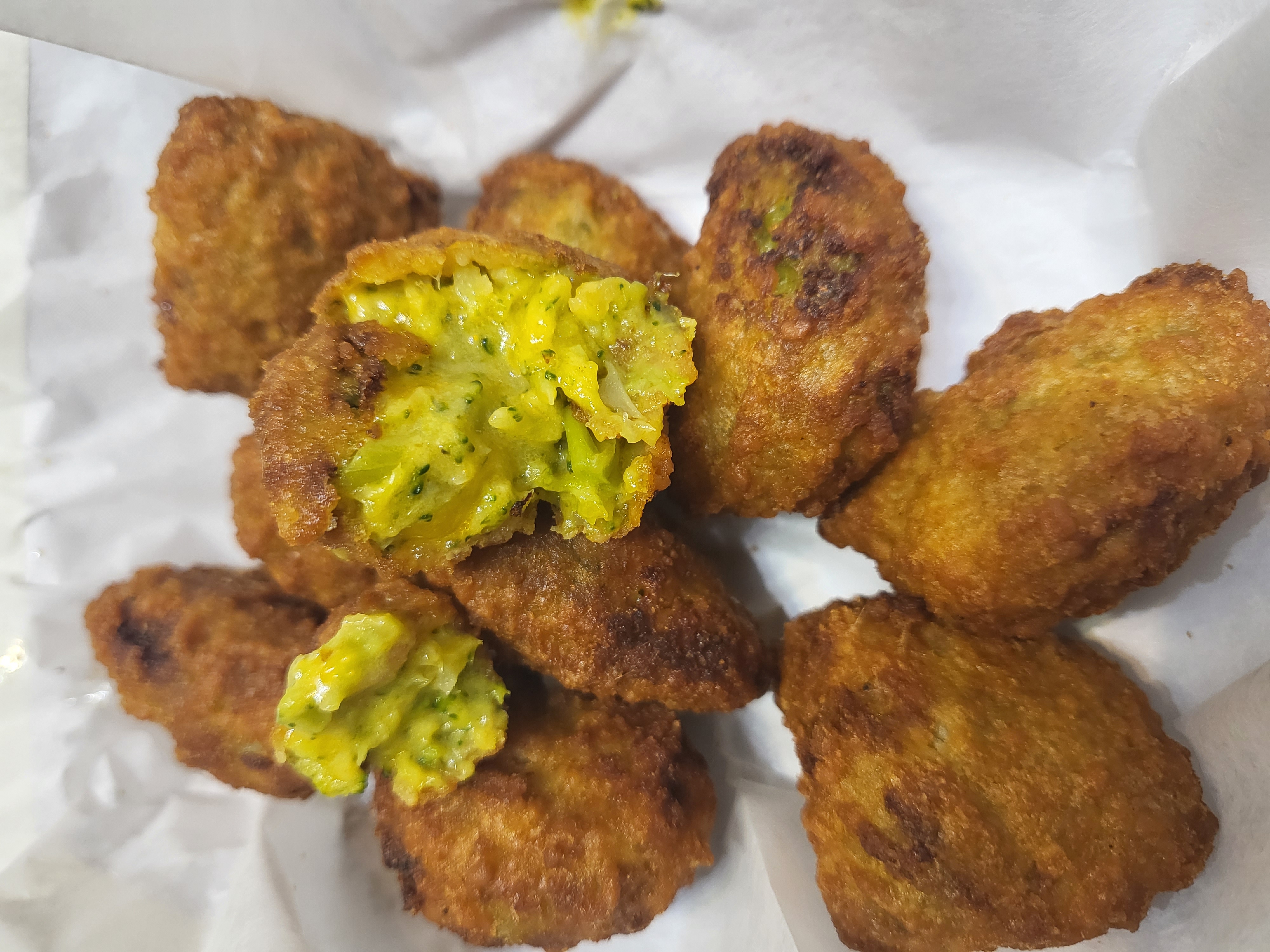 Order Broccoli Cheese Bites  food online from Great Steakout store, Rochester on bringmethat.com