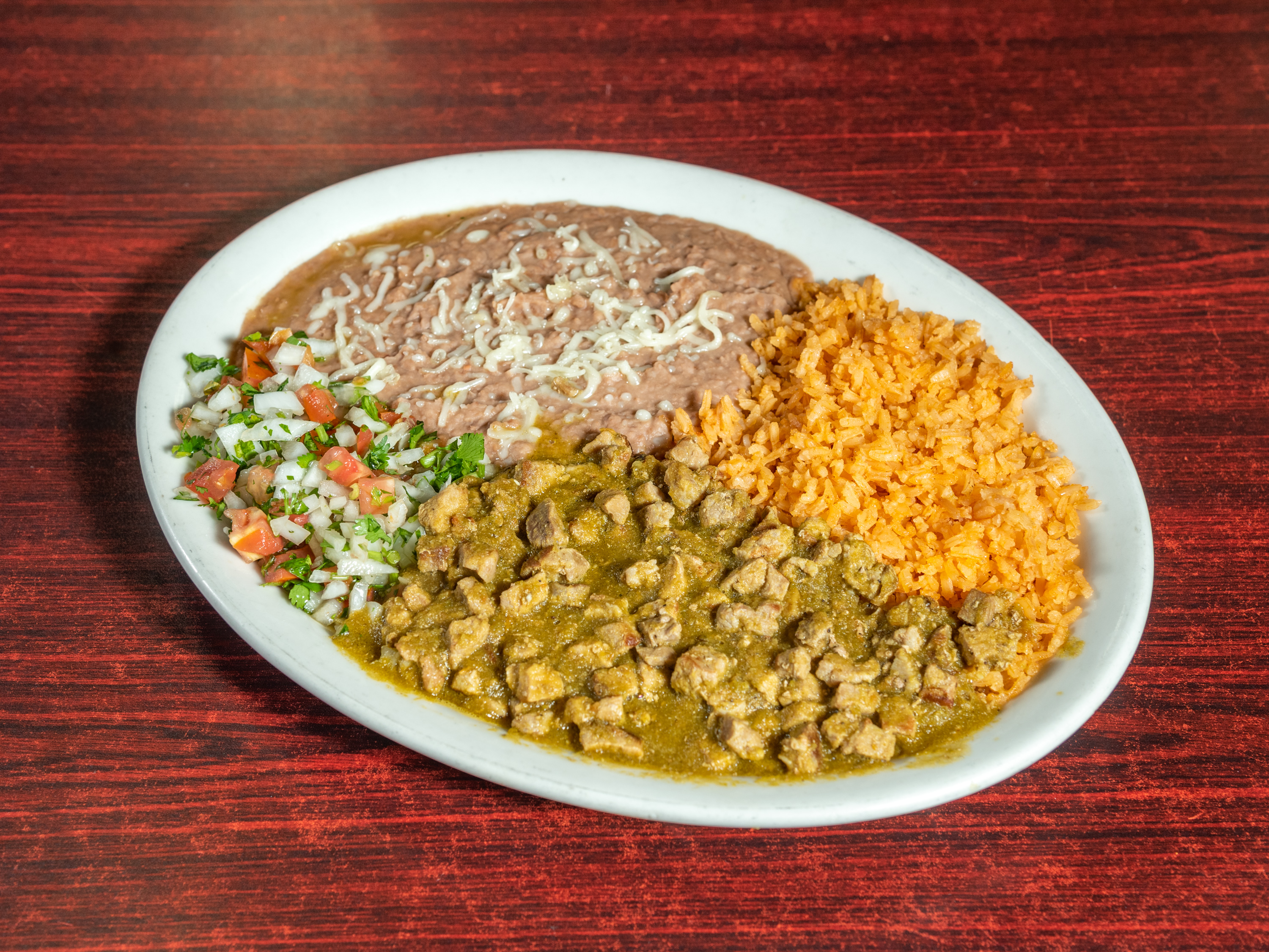 Order 18. Chile Verde Combo Plate food online from Forasteros Mexican Food store, Albuquerque on bringmethat.com