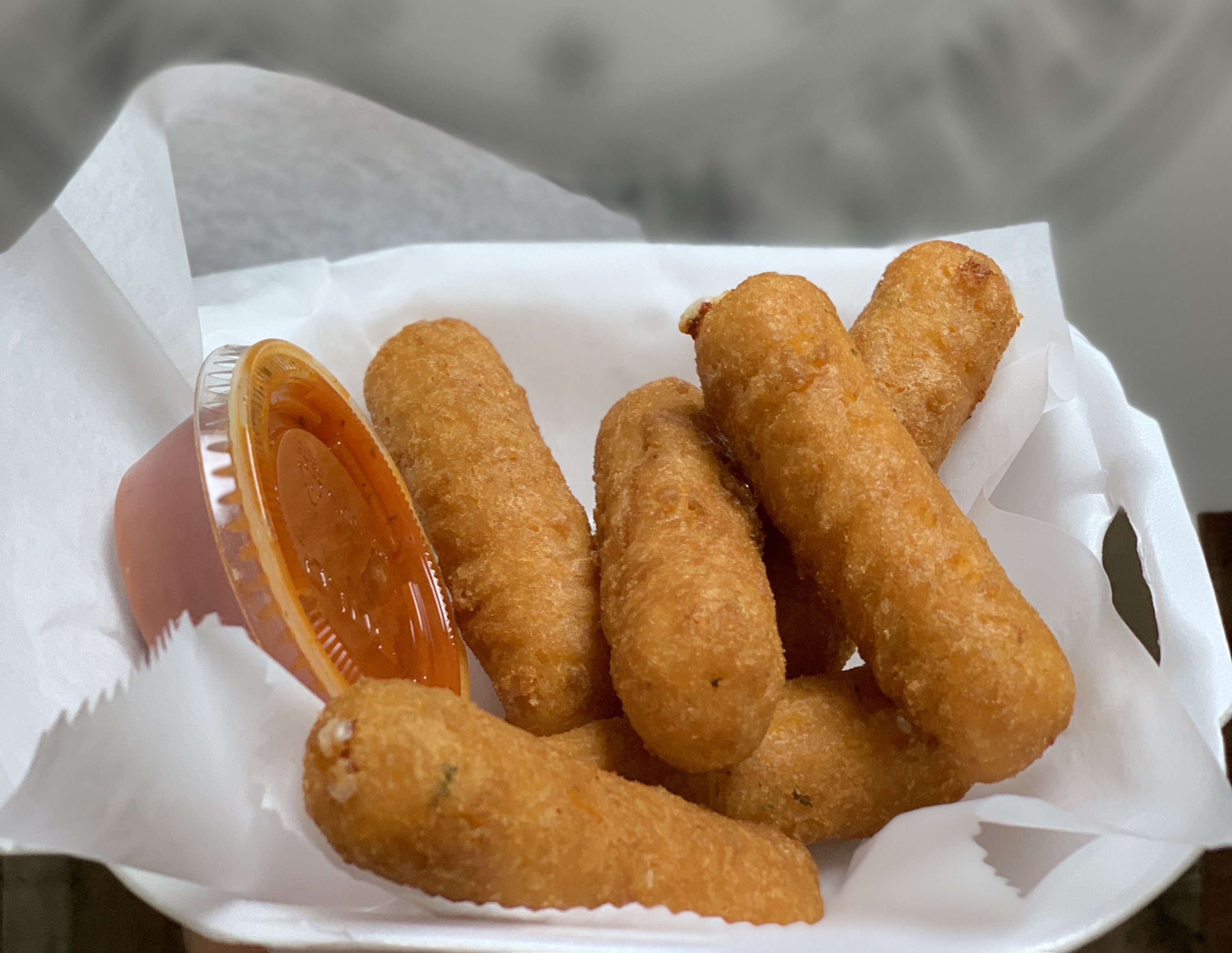Order  Mozzarella Sticks food online from 204 Grill Pizza and Subs store, Virginia Beach on bringmethat.com